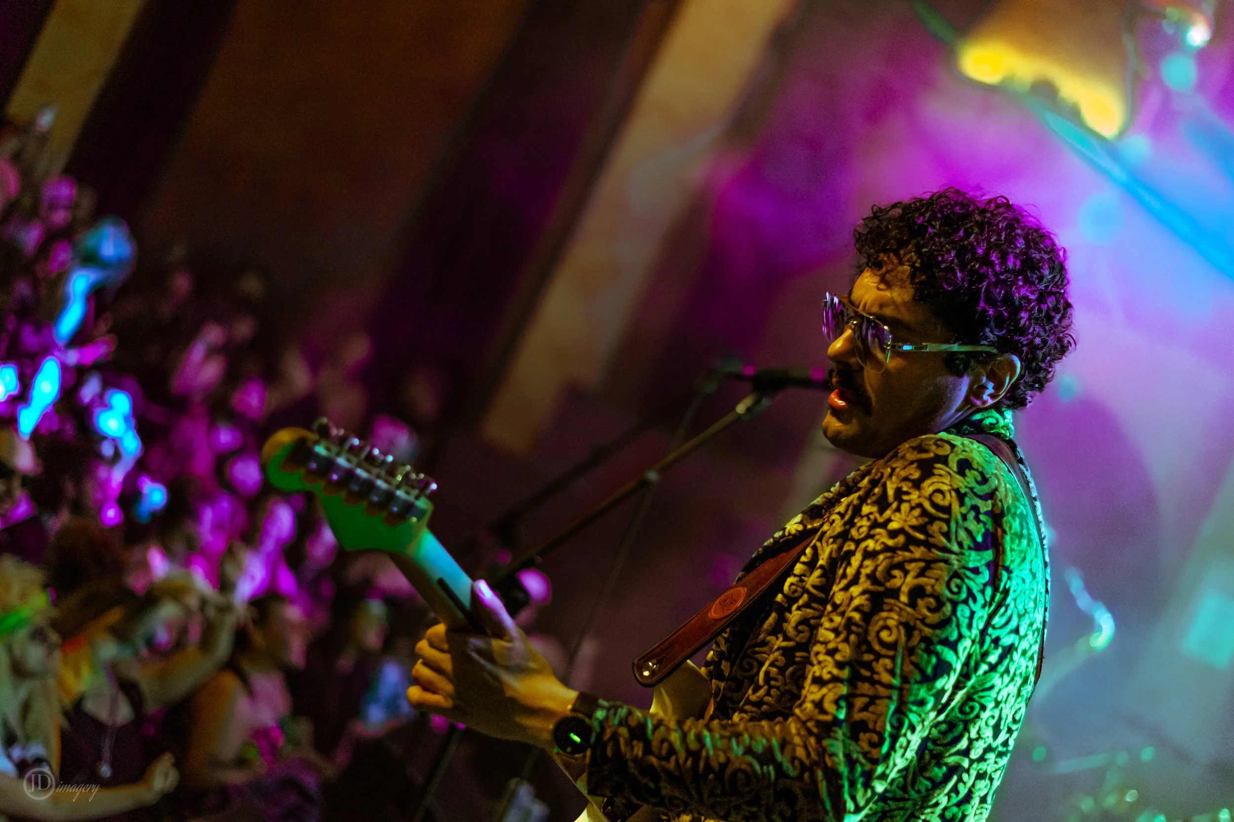Lead Guitar: Ricky Feria
Venue: Bluebird Theater
Location: Denver, CO Date: May 24, 2024