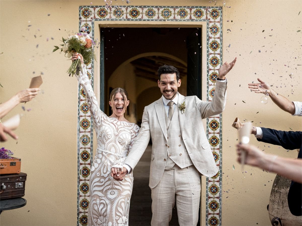 a-weddings, wedding, destination wedding, newly wed, bride, groom, bride and groom, happy couple, just married, celebration, italy, italian wedding, conventino di gradara, gradara, italia
