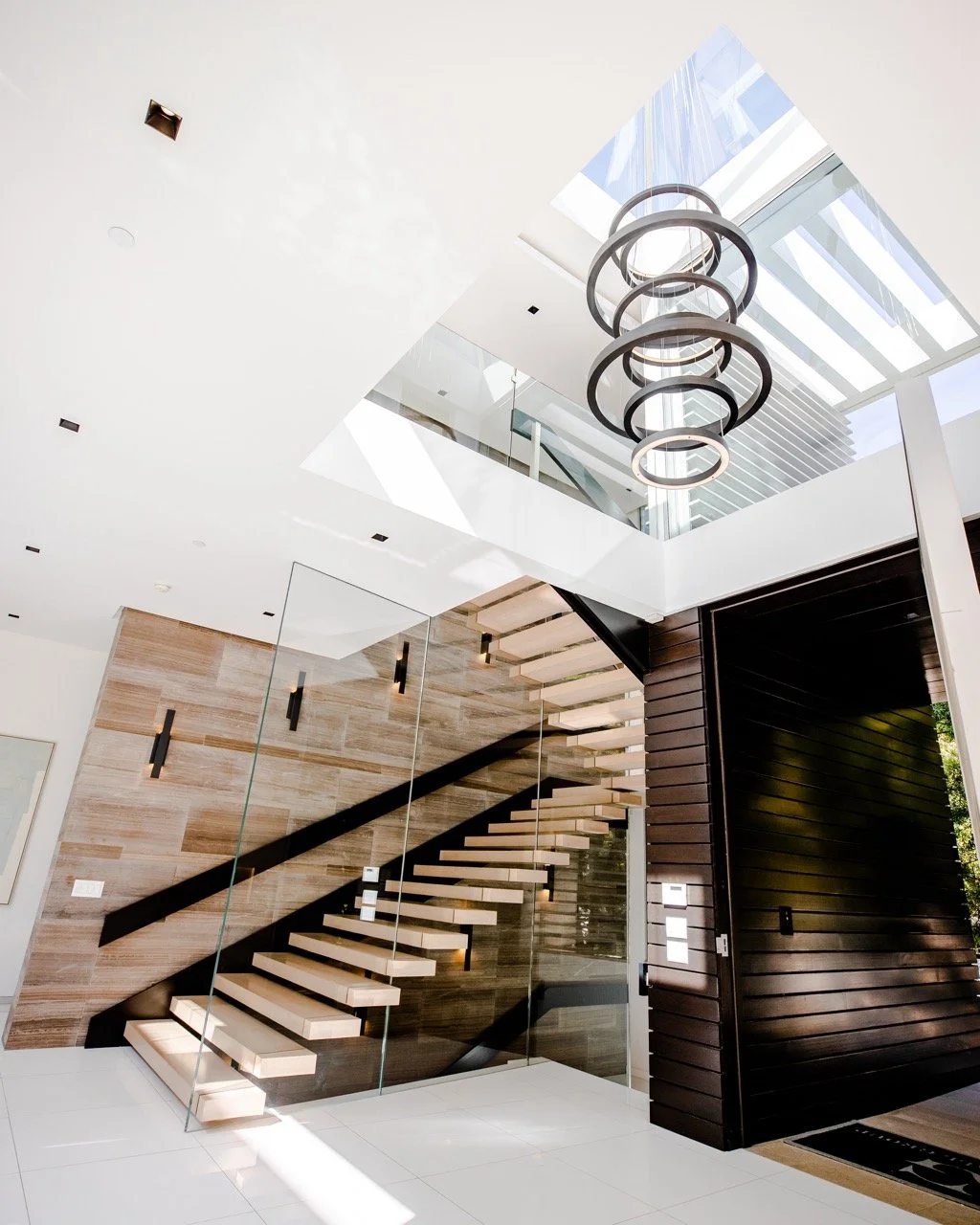 04.2022_TheNightFallGroup_MaderoFilms_22 Large.jpeg