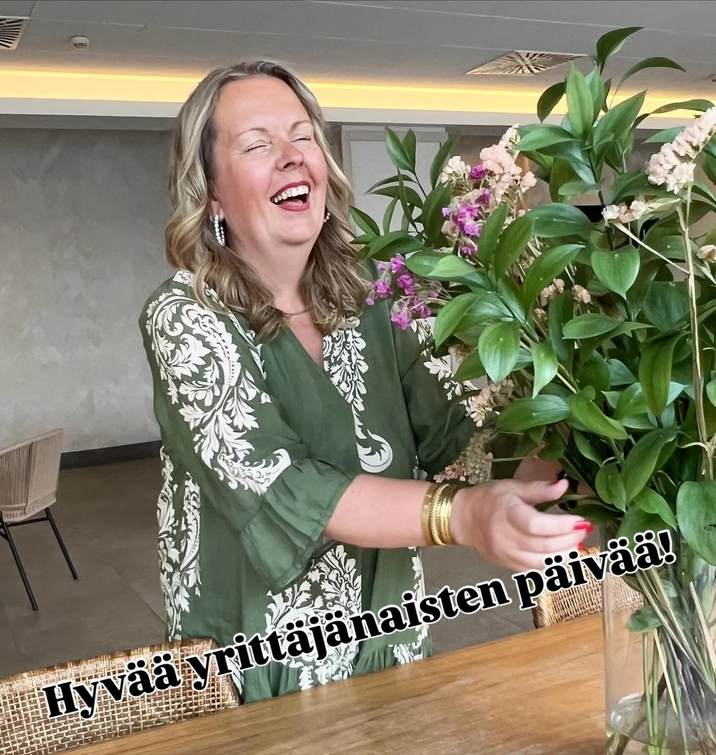 Hyv&auml;&auml; Yritt&auml;j&auml;naisten p&auml;iv&auml;&auml; 🌟

T&auml;n&auml;&auml;n juhlitaan rohkeutta, luovuutta ja sinnikkyytt&auml; &ndash; niit&auml; ominaisuuksia, jotka viev&auml;t yritt&auml;ji&auml; eteenp&auml;in joka p&auml;iv&auml;.