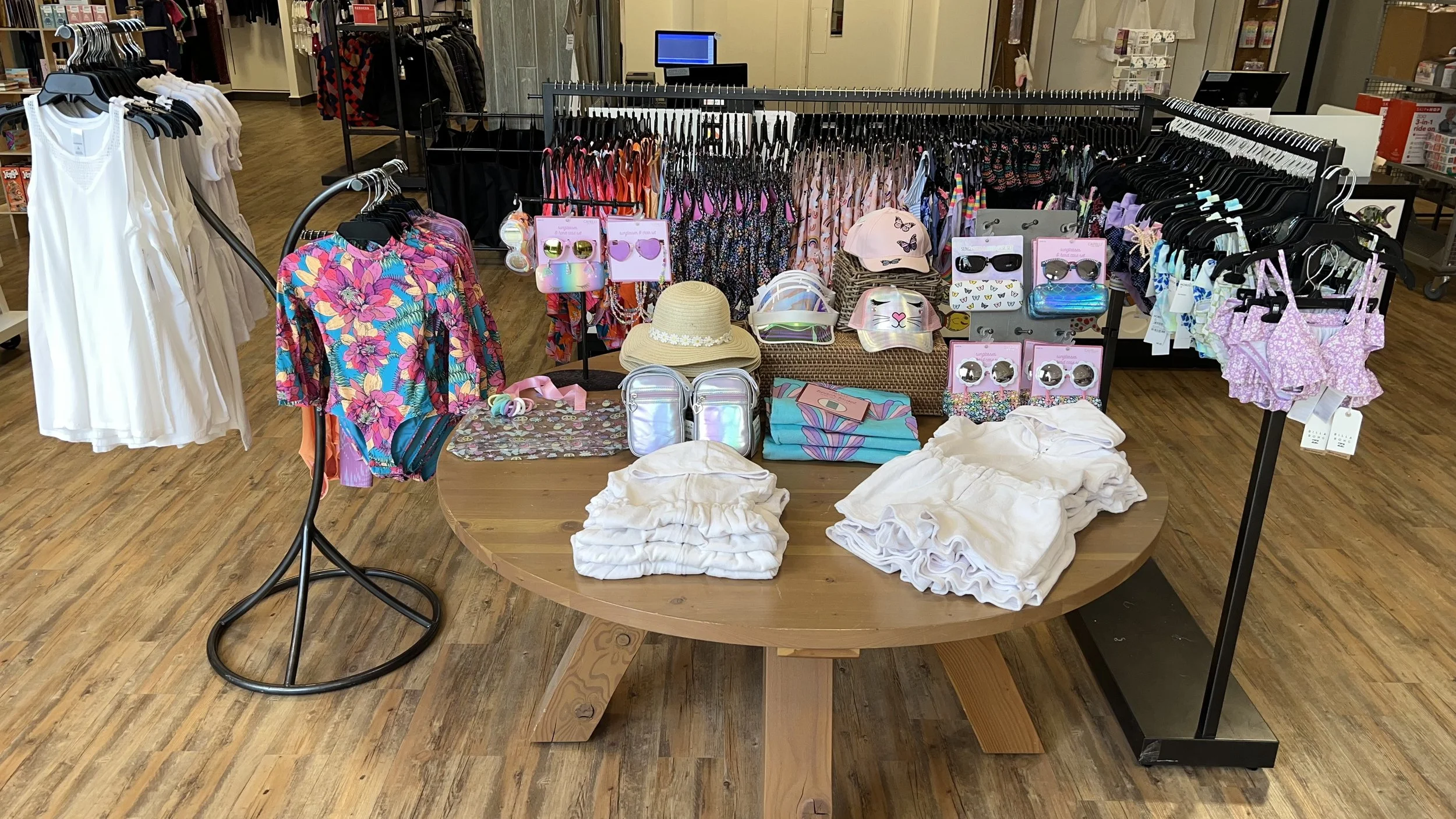 N-Display-Girls2 2.jpeg