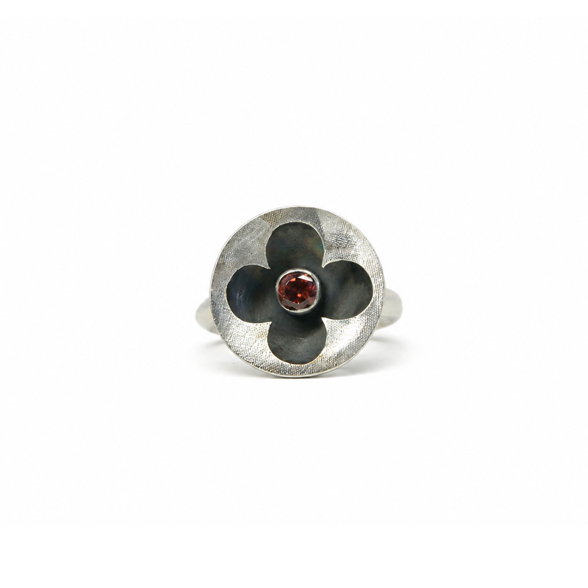 C3_Fretted-Lid-Interior-Stone-Front.png