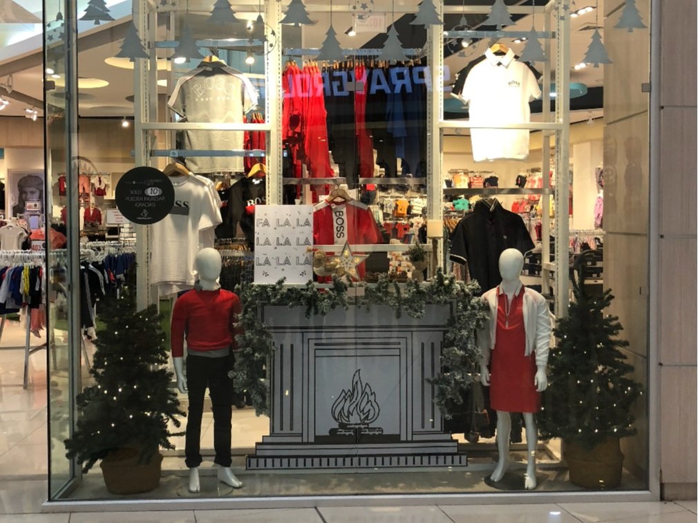 Kids Republic - Christmas Window Display