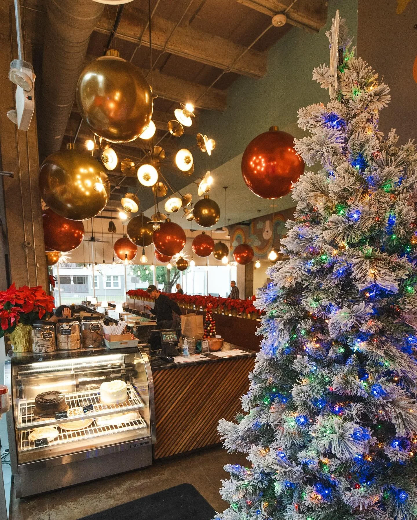 Cozy holiday vibes loading&hellip; come soak &lsquo;em up!