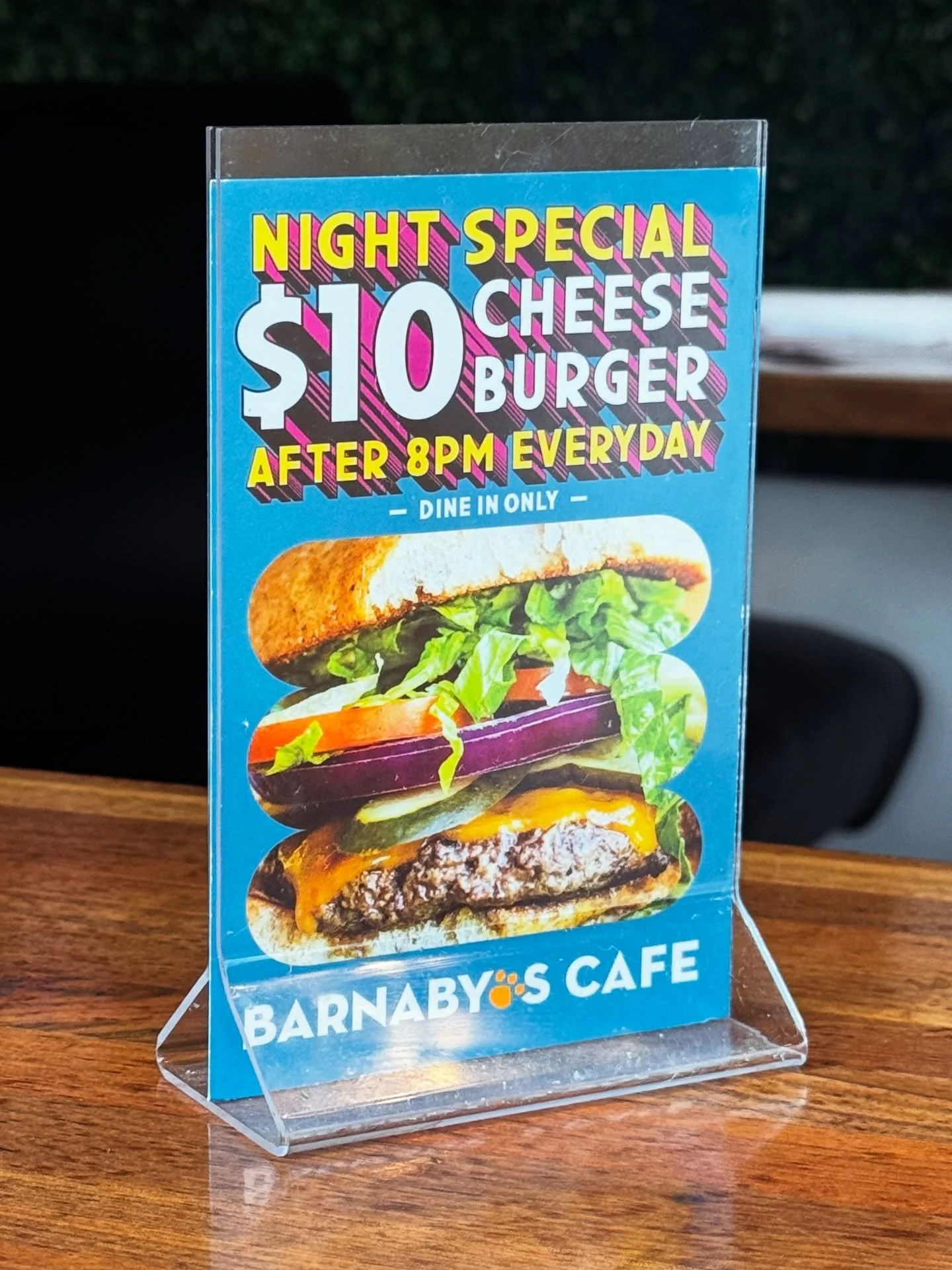 $10 cheeseburger? Say less. See y&rsquo;all after dinner #1 tonight? #bangbang