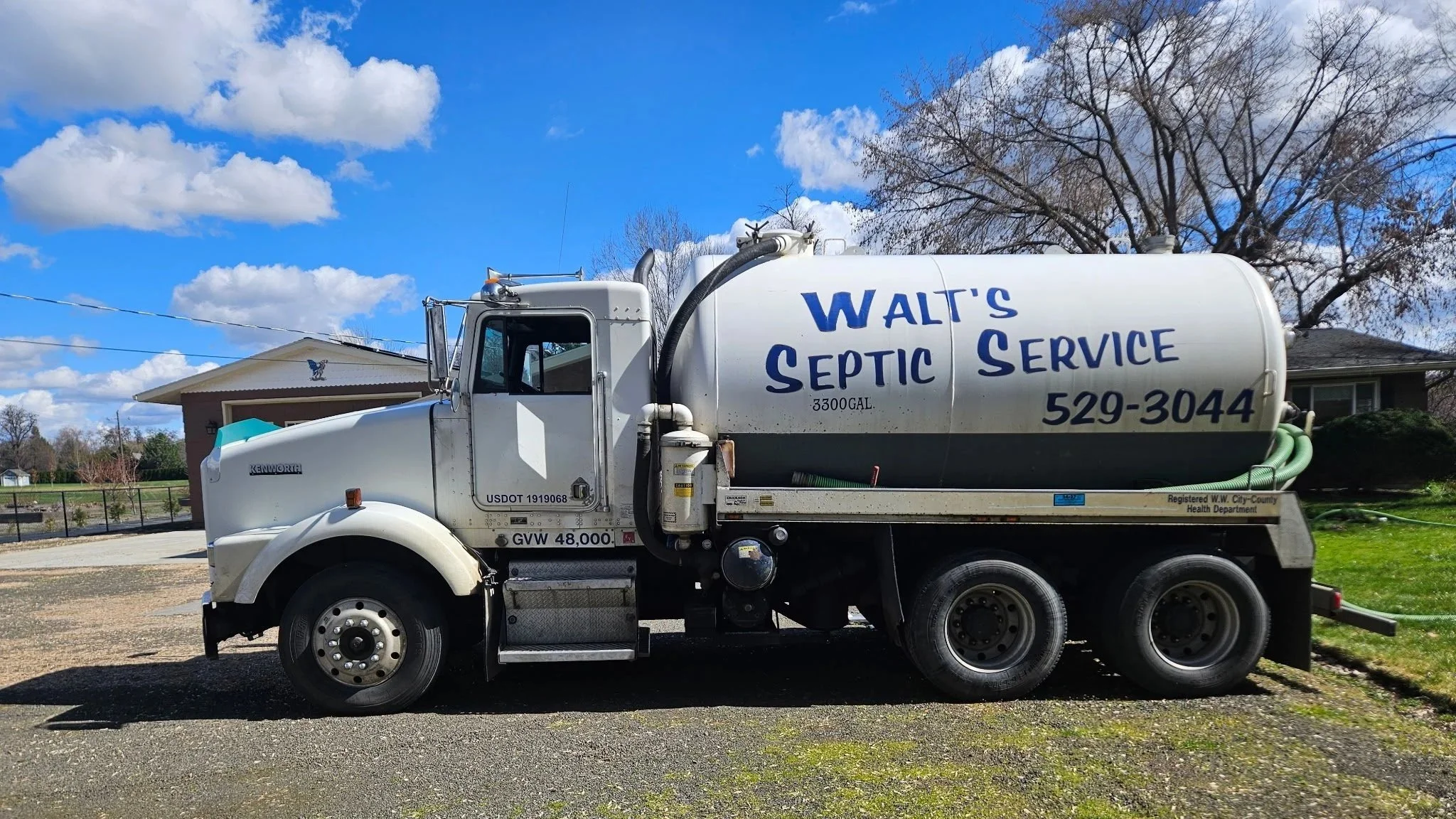 Walt's Septic Pumper Truck in Lowden, WA