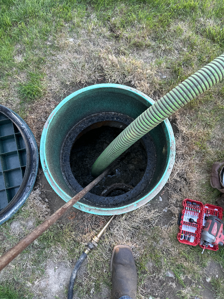 Pendleton, OR Septic Pump by Walt's