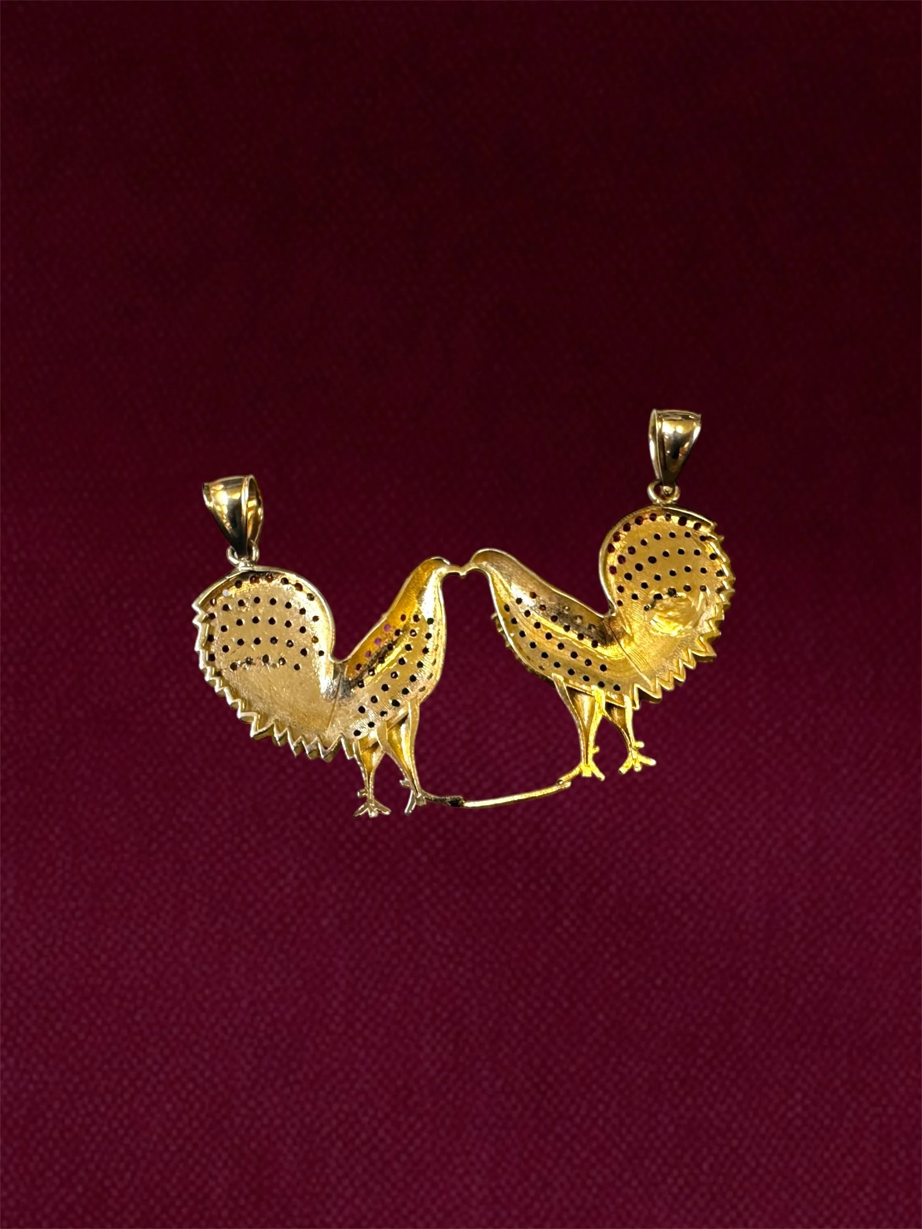 ROSTER PENDANT