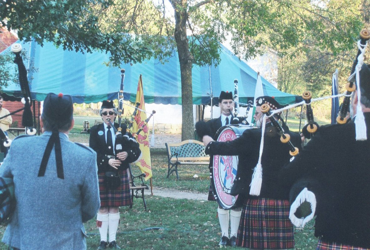 ISPD All Things Scottish Cedar Rapids, Iowa 2004 (2).jpg