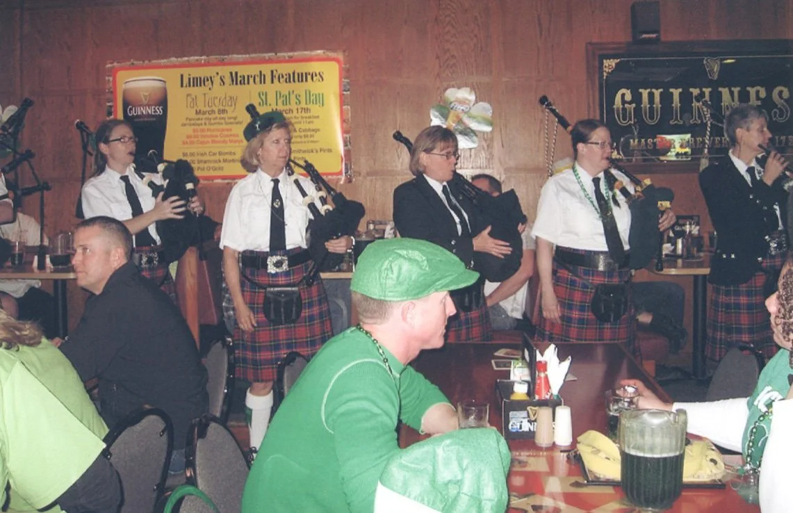 ISPD St. Pat's LImey's Bar 2011.jpg