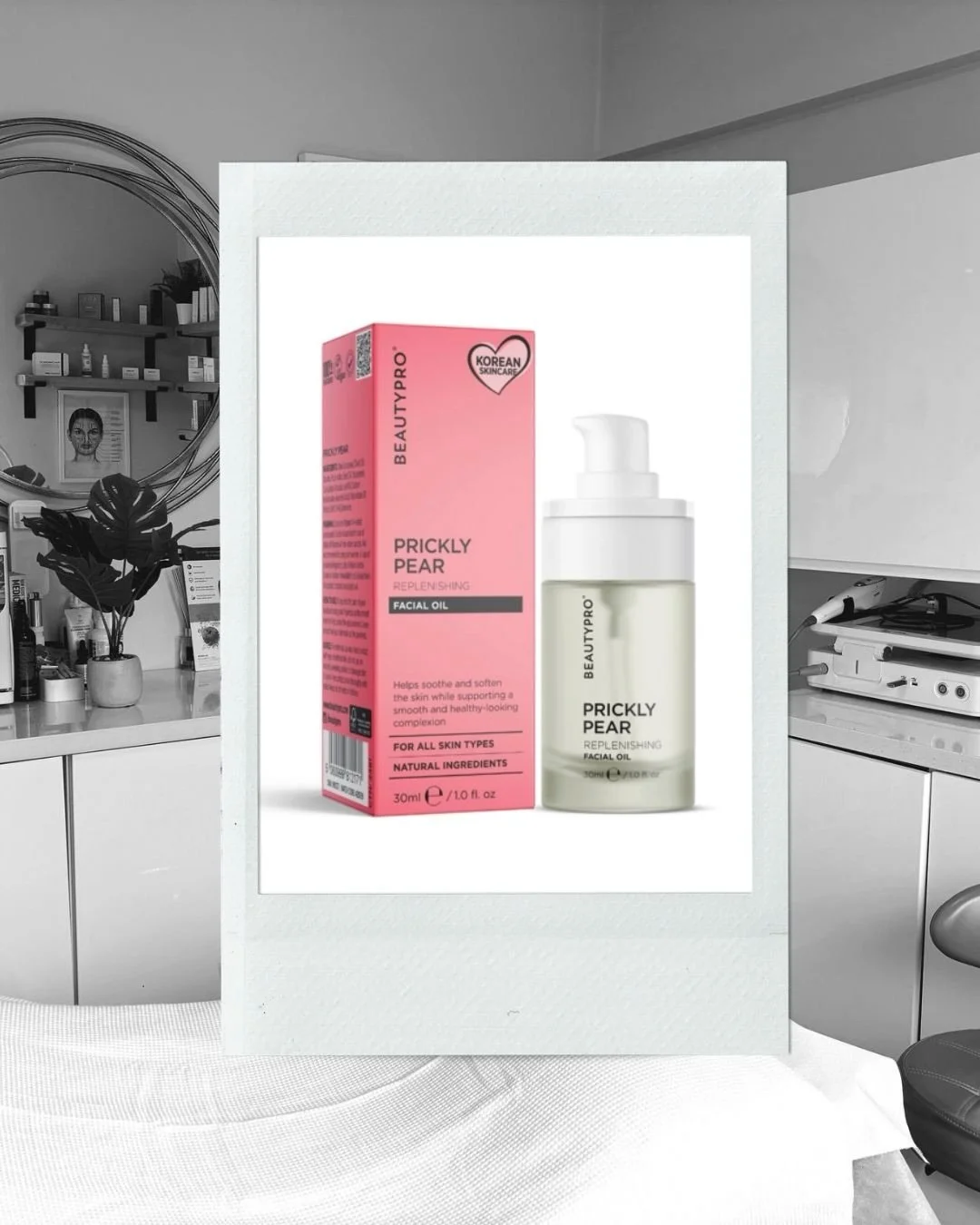 Shop our online beauty store for trusted brands like Medik8, BeautyPro, StarSkin + more, all products we genuinely love and recommended. 🤎

📦 Free delivery on orders over &pound;30
📍 Or collect from our Bromley beauty clinic