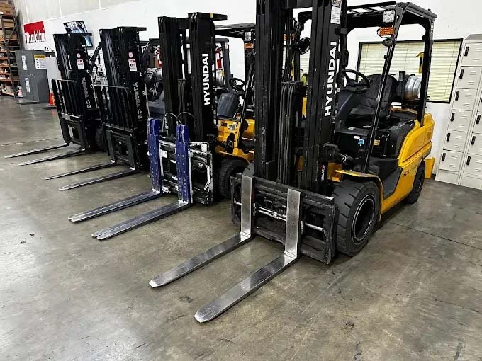 Forklift-Ready-For-Freight-Transfer.jpeg