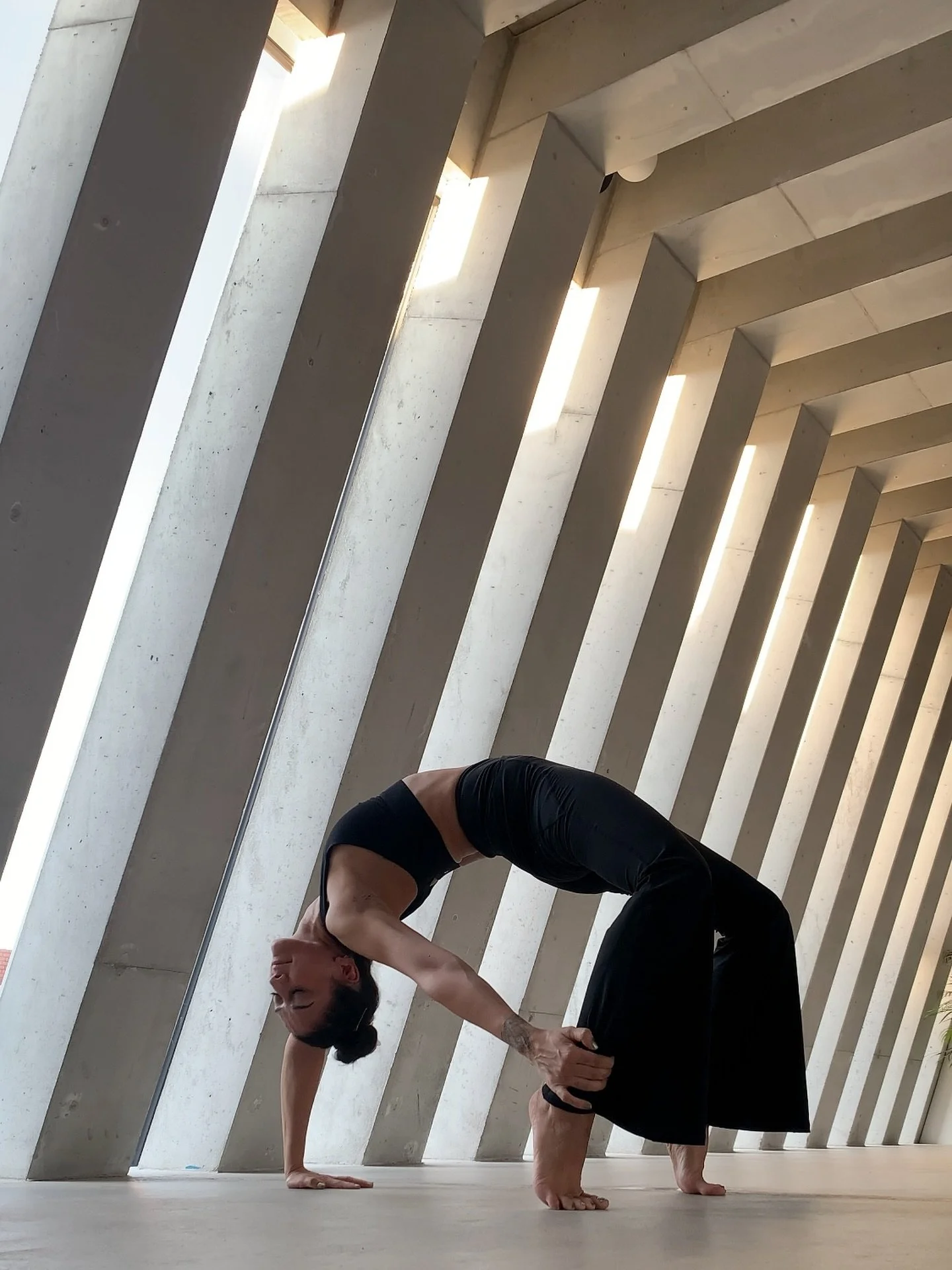 New Year Special 
Vinyasa ✨ Journaling ✨Sound

🗓 31/12 Wednesday
⏰ 10:30AM-12:00
📍 Open Studios - Neuk&ouml;lln 

Gather in a circle to gently close the year and open to what&rsquo;s ahead. 

We&rsquo;ll move through a slow, grounding vinyasa, take