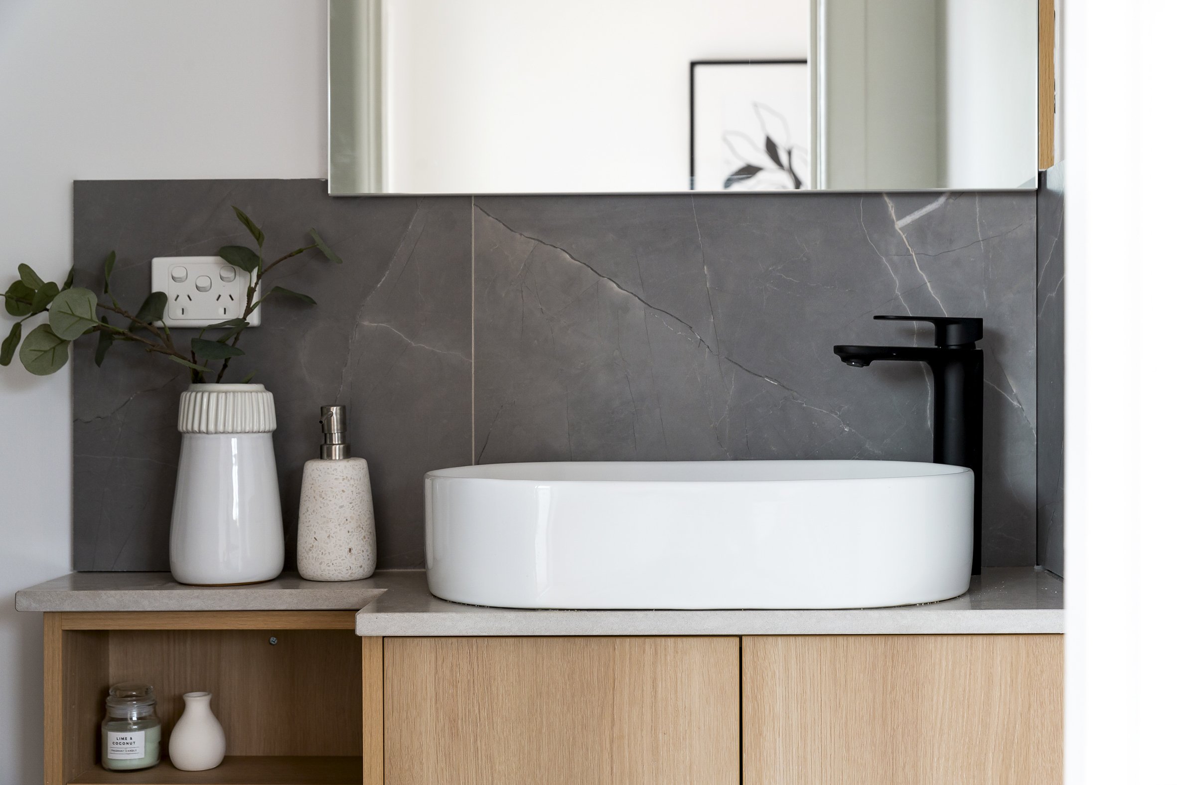 Bathroom build. By Jocourt