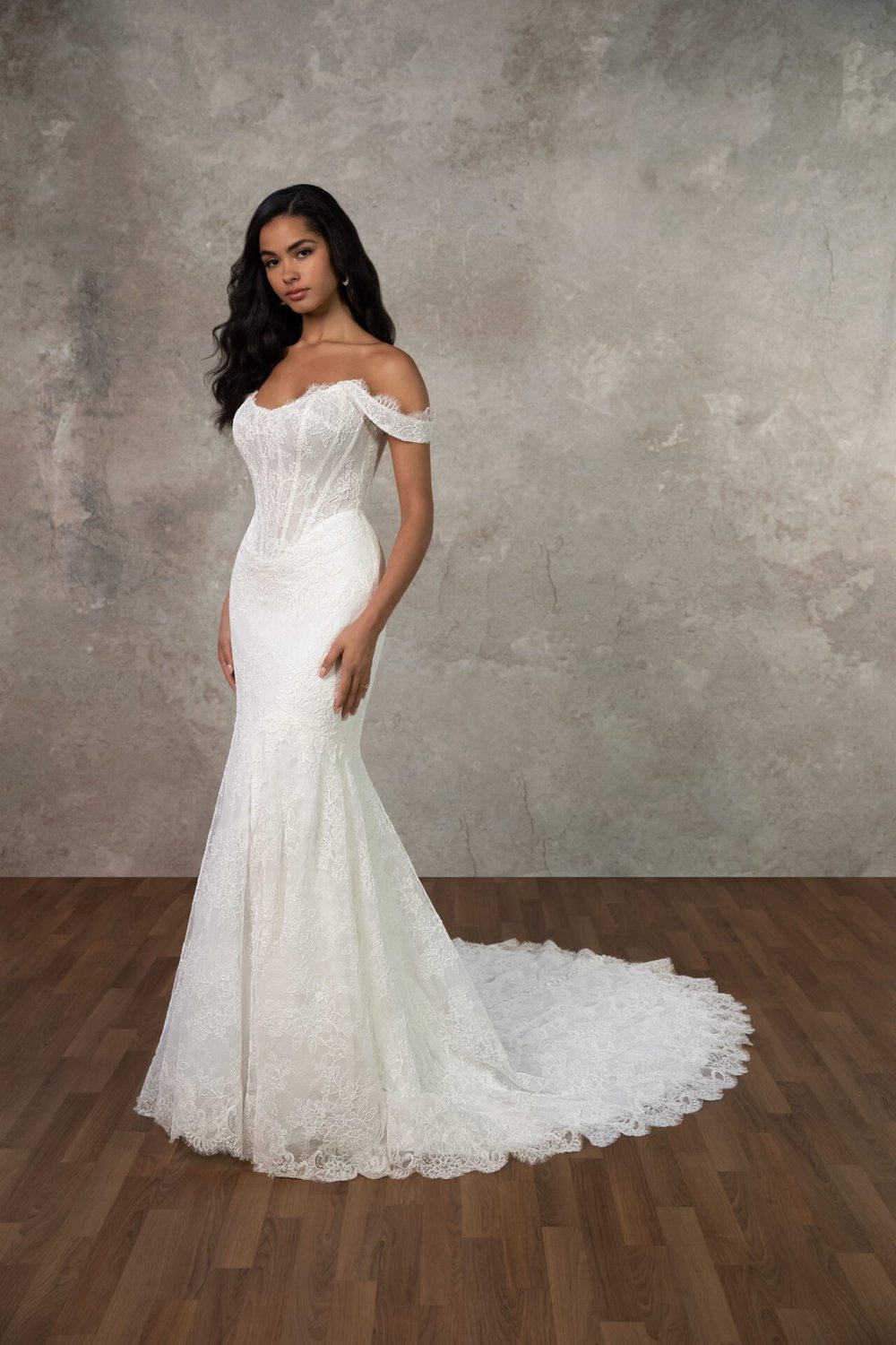 25989 Low's Bridal 25989 Low's Bridal