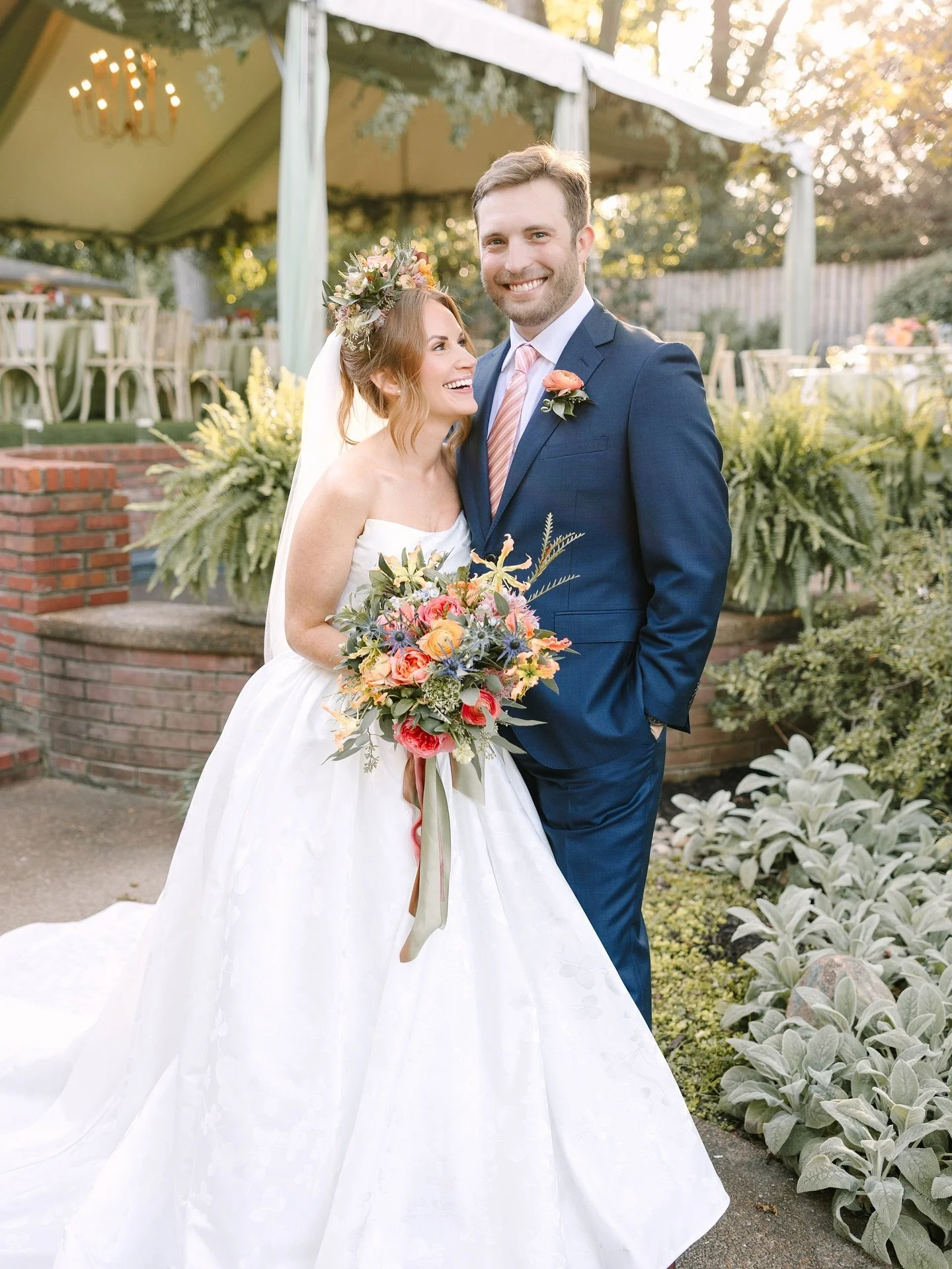 All our love to the new Mr. &amp; Mrs. Ragsdale! 🥂💓⁠
⁠
Grace✨, you were such a vibrant, stunning bride &mdash; every bit as beautiful inside as out. We&rsquo;re so thankful to be a part of your love story!⁠
⁠
Photography @kristenknox.co⁠
Planning @