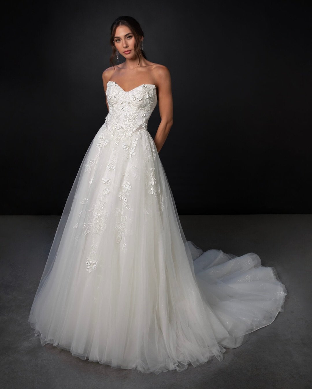 This is LOVE! ✨💫🌟 ⁠
A glimpse at few of the new exquisite Martina Liana gowns&mdash;each one a masterpiece of refined detail, sculpted sophistication and romantic fabrics.⁠
@martinalianabridal continues to captivate us with their artistry, leaving 