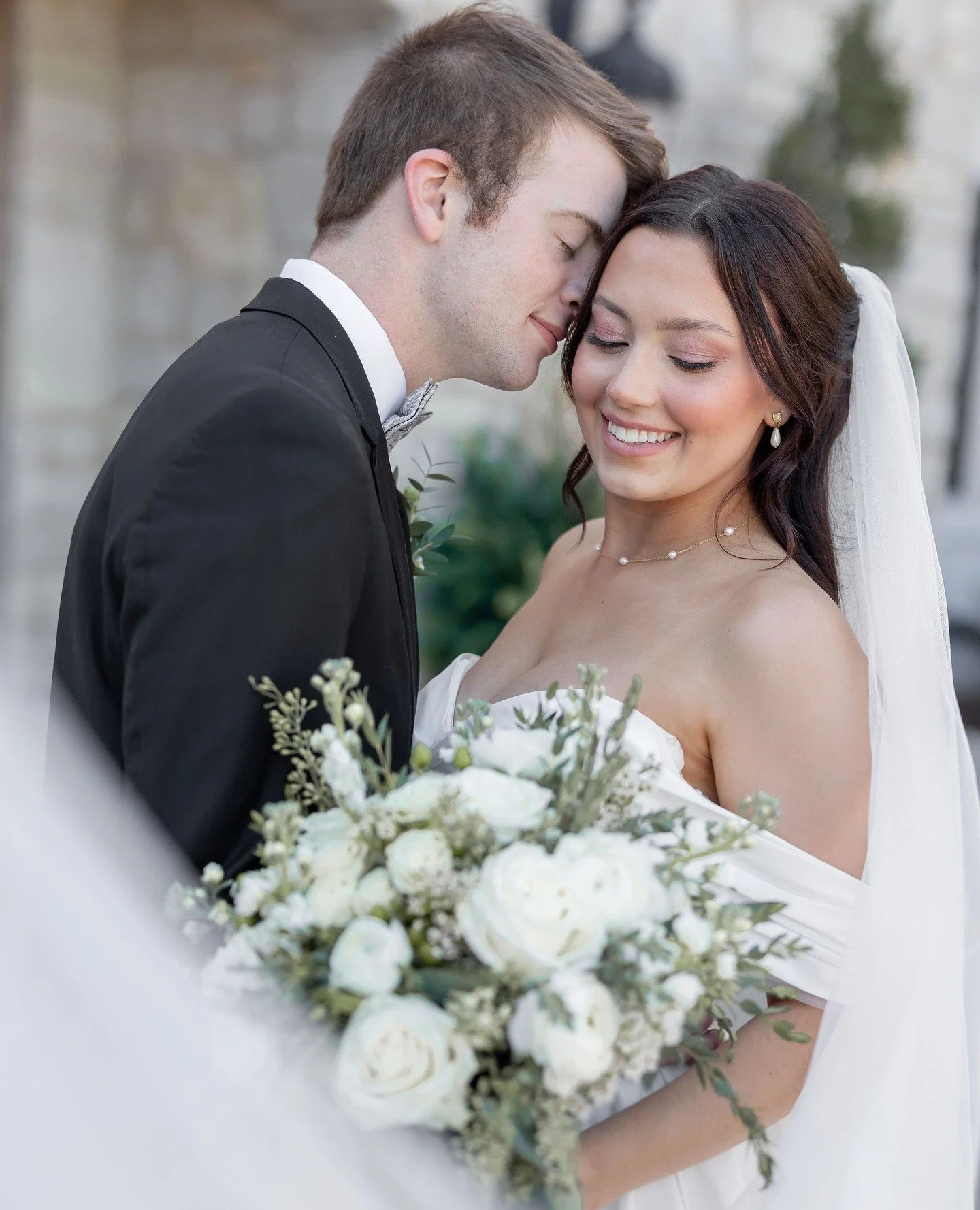 Bridal Spotlight 🤍✨⁠
A moment for our bride Kayleigh&mdash;because she&rsquo;s absolutely stunning! 🤍 Kayleigh, you were a total vision in your Low&rsquo;s gown. The joy and love in these photos say it all, and we&rsquo;re so honored to have been p