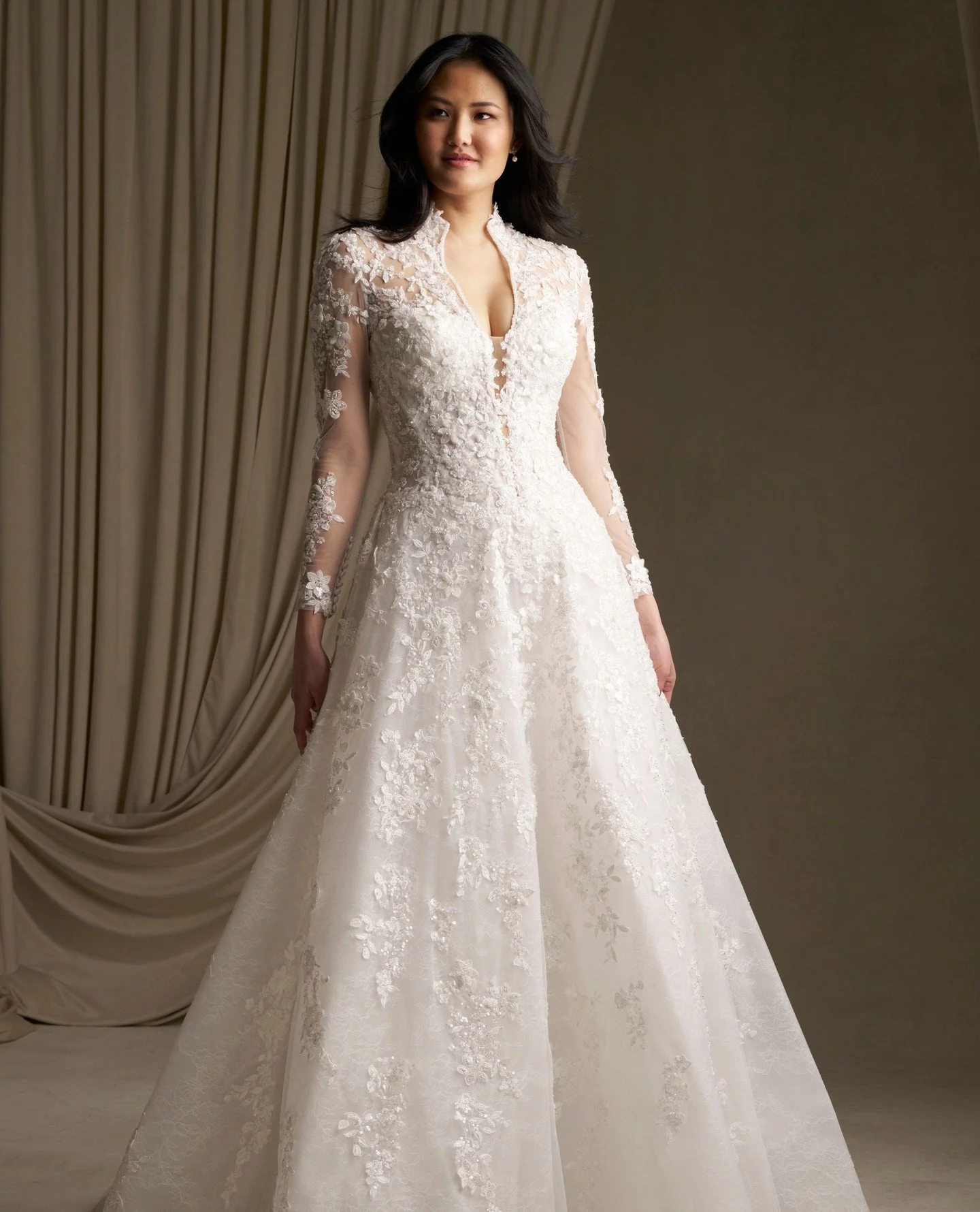 High neck gowns are redefining bridal elegance right now, blending vintage poise with fresh, contemporary romance.⁠
​⁠
If you love a more covered, refined look but still want something soft, feminine, and bridal, a high neck gown might be the detail 