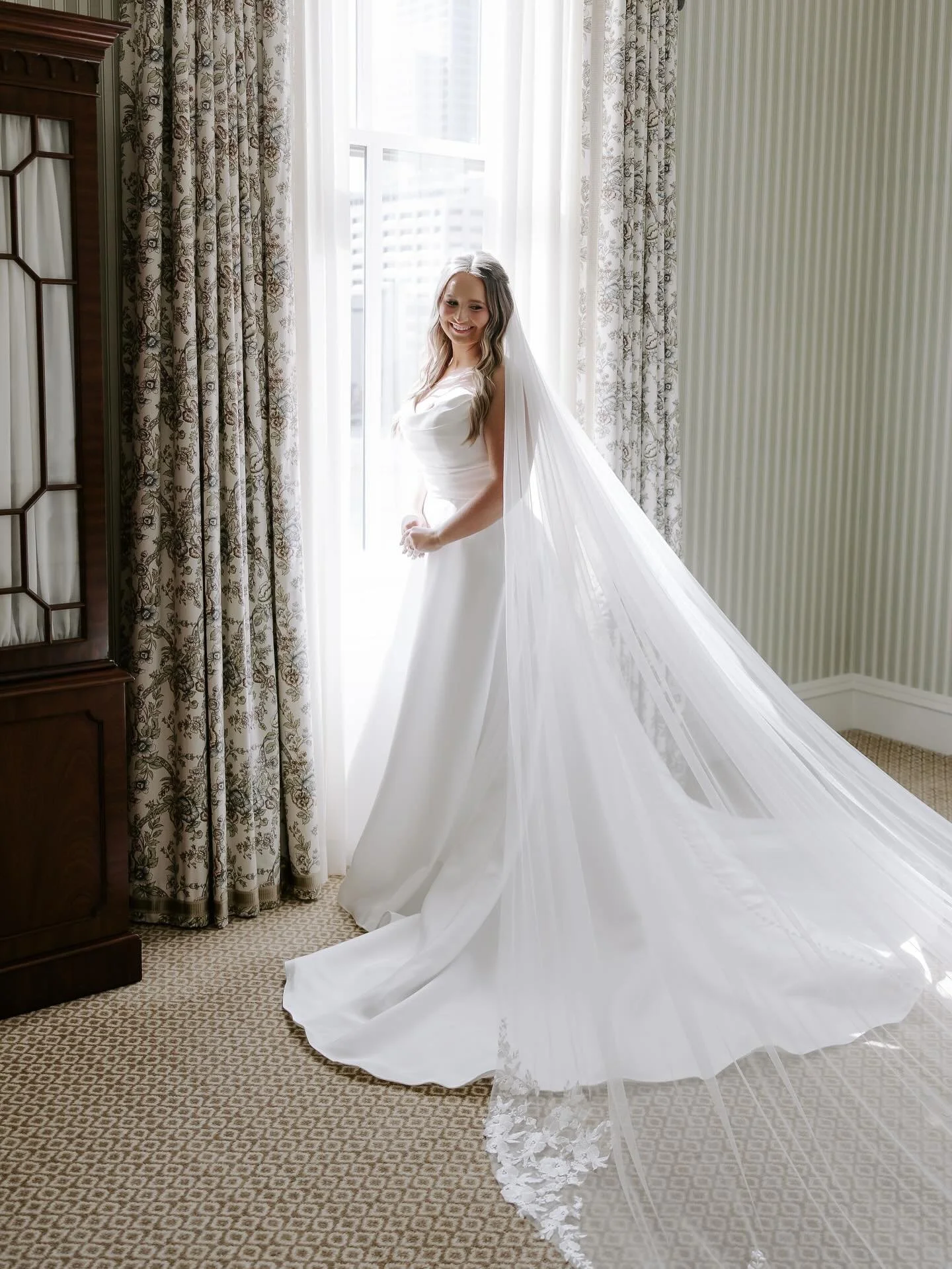 ✨Bride Spotlight✨⁠
From the fitting room to the aisle, Sarah Kathryn&rsquo;s style and grace shined through. We&rsquo;re so thankful to have been part of her special day. Thank you for being a Low&rsquo;s Bride! ⁠