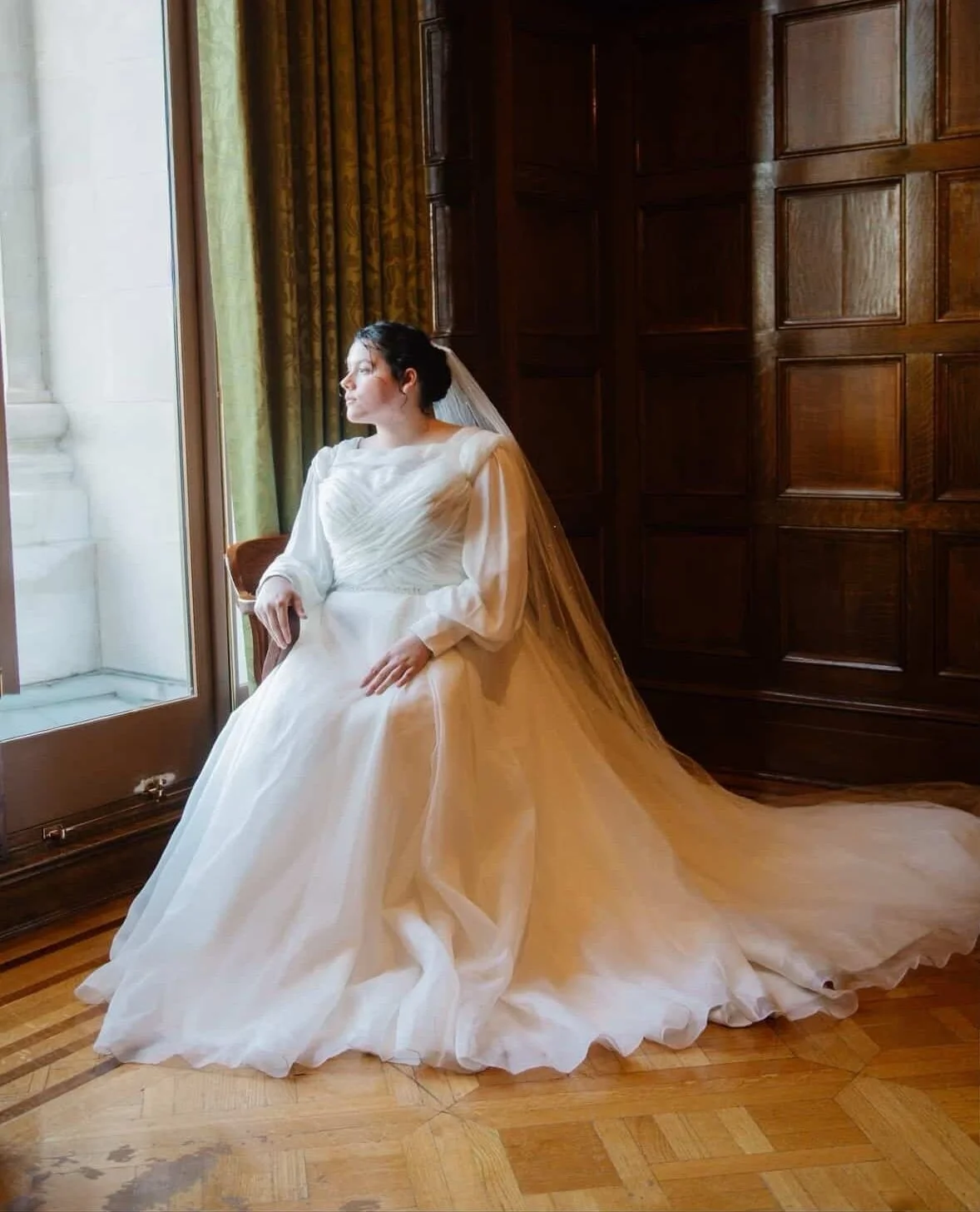 Jaylin, you were a picture of bridal elegance on your big day! We're so grateful to be included in your wedding journey 🤍⁠
⁠
Photographer: @kaylielongphoto 
⁠
Request Your Appointment! 💍⁠
📞 870-734-3244 ⁠
💻 lowsbridal.com/reserve⁠