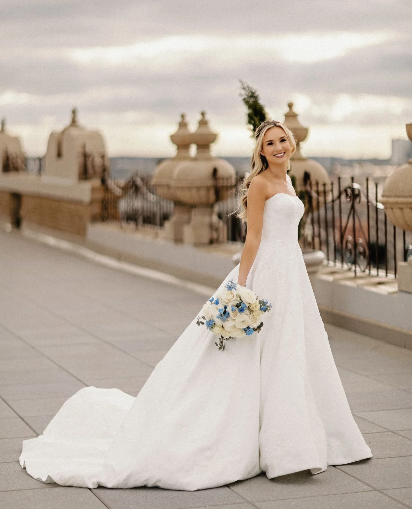 Congratulations to our beautiful Low's bride, @elizabethlmatthews 🤍 Elizabeth, you were a picture of elegance on your wedding day. Thank you for letting us play a part in your happily ever after. ⁠
⁠
Photographer &bull; @kevinbarre⁠
Venues &bull; @p