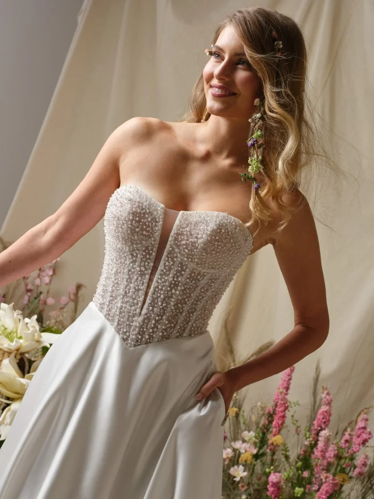 Rebecca-Ingram-Marty-A-line-Wedding-Dress-26RN452A01-Alt51-IV002.jpg