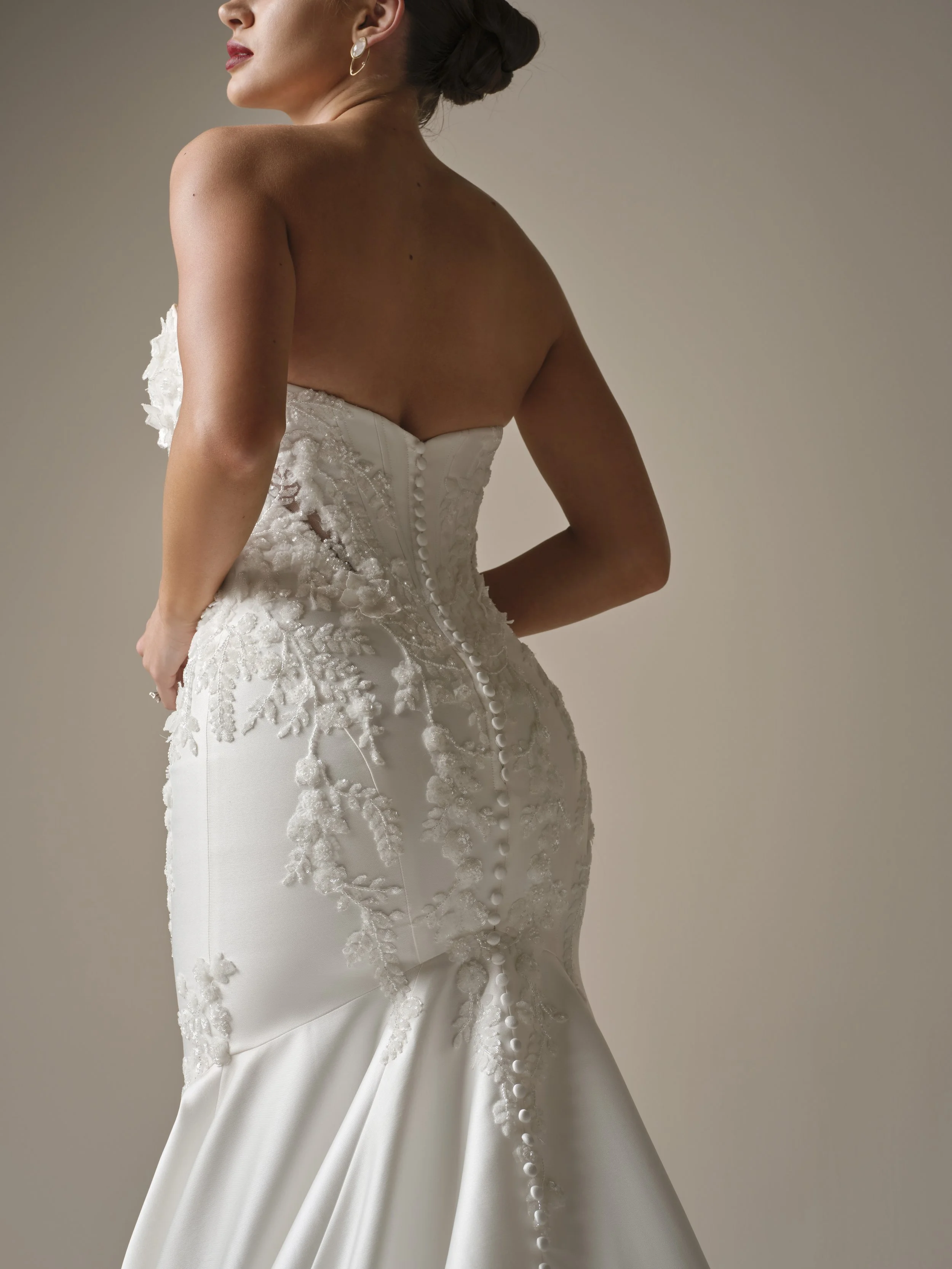 Sottero-and-Midgley-Burke-Fit-and-Flare-Wedding-Dress-26SS371A01-Alt58-IV002-uncropped.jpg