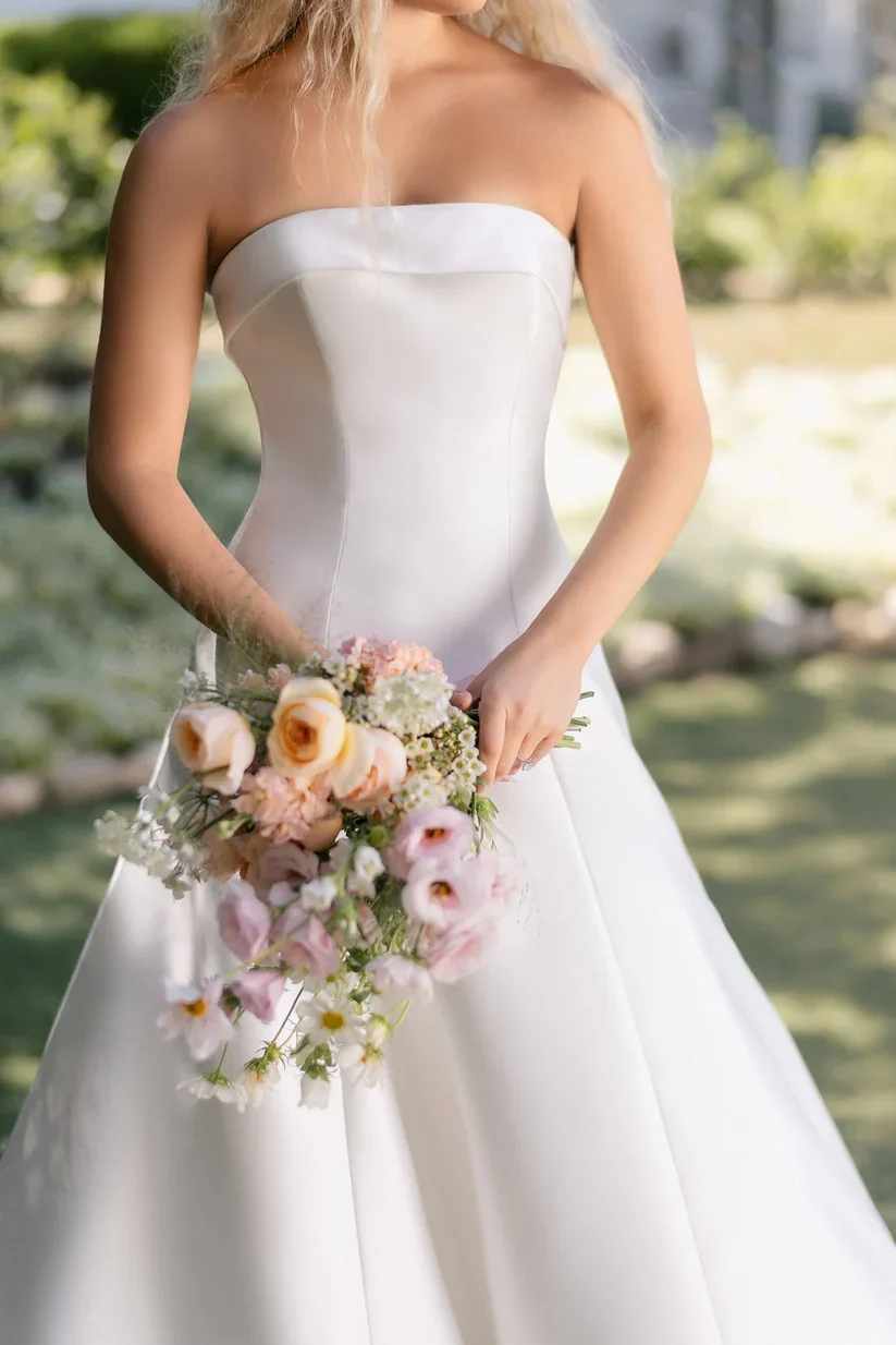 R3905-06.webp