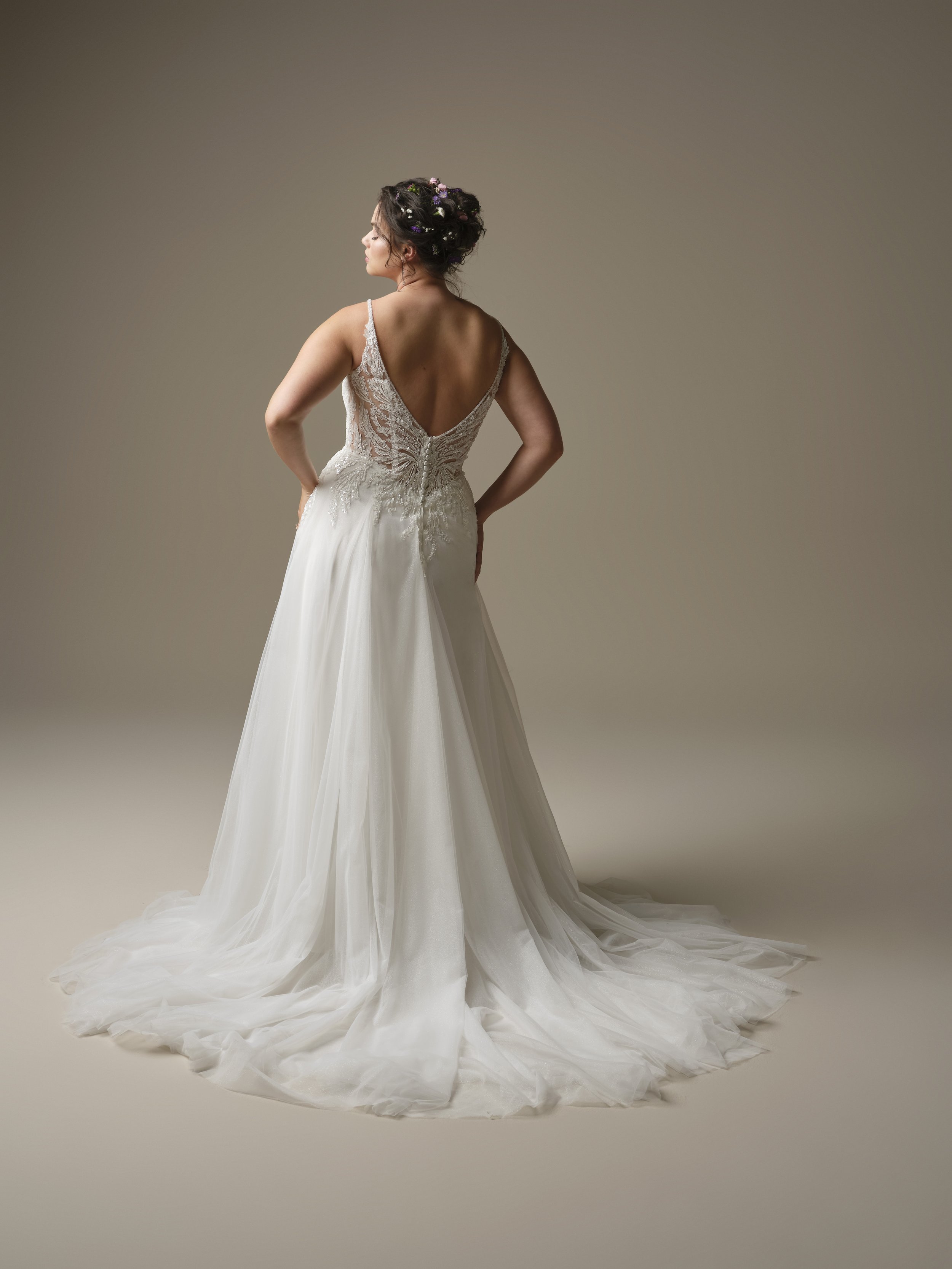 Rebecca-Ingram-Valarie-A-line-Wedding-Dress-26RK411B01-Alt72-IV001-Curve.jpg