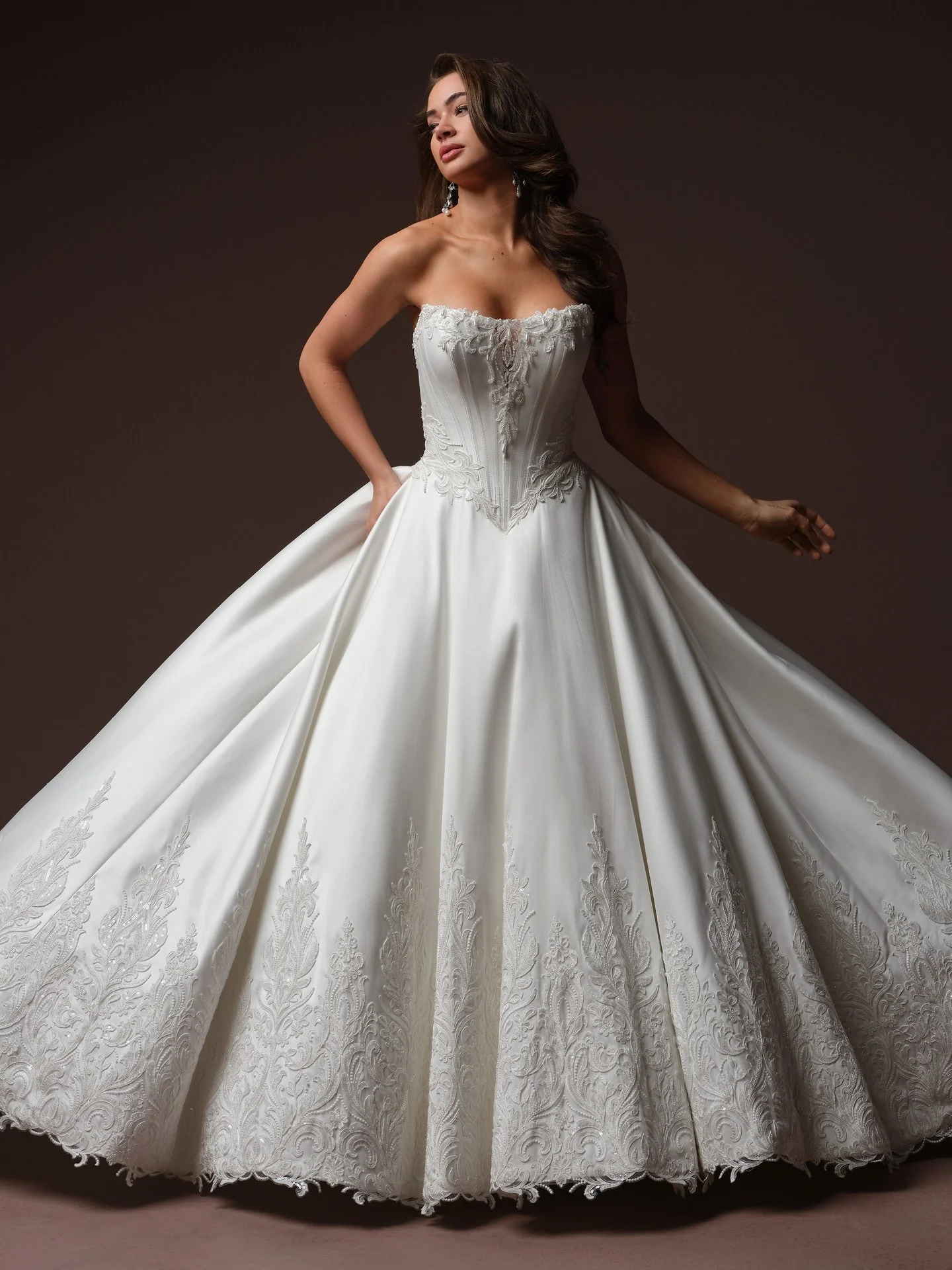 Sottero-and-Midgley-Sandrine-Ballgown-Wedding-Dress-F6SZ070A01-Alt50-IV002.jpg