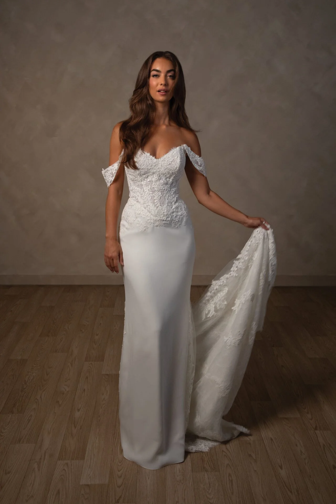 D4621-S26-CAT-ESS-06-1280x1920.jpg