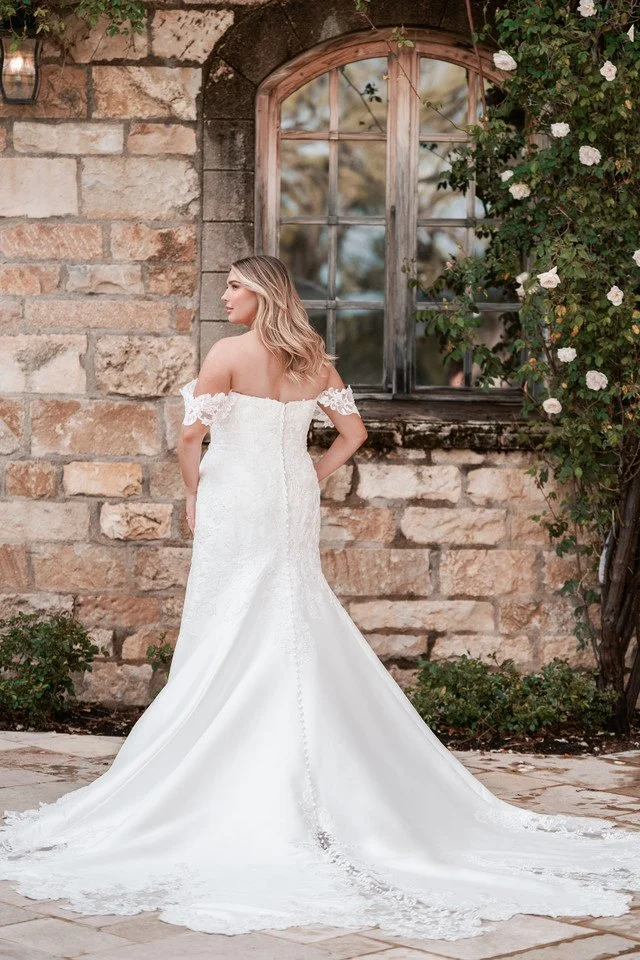 25410  Low's Bridal
