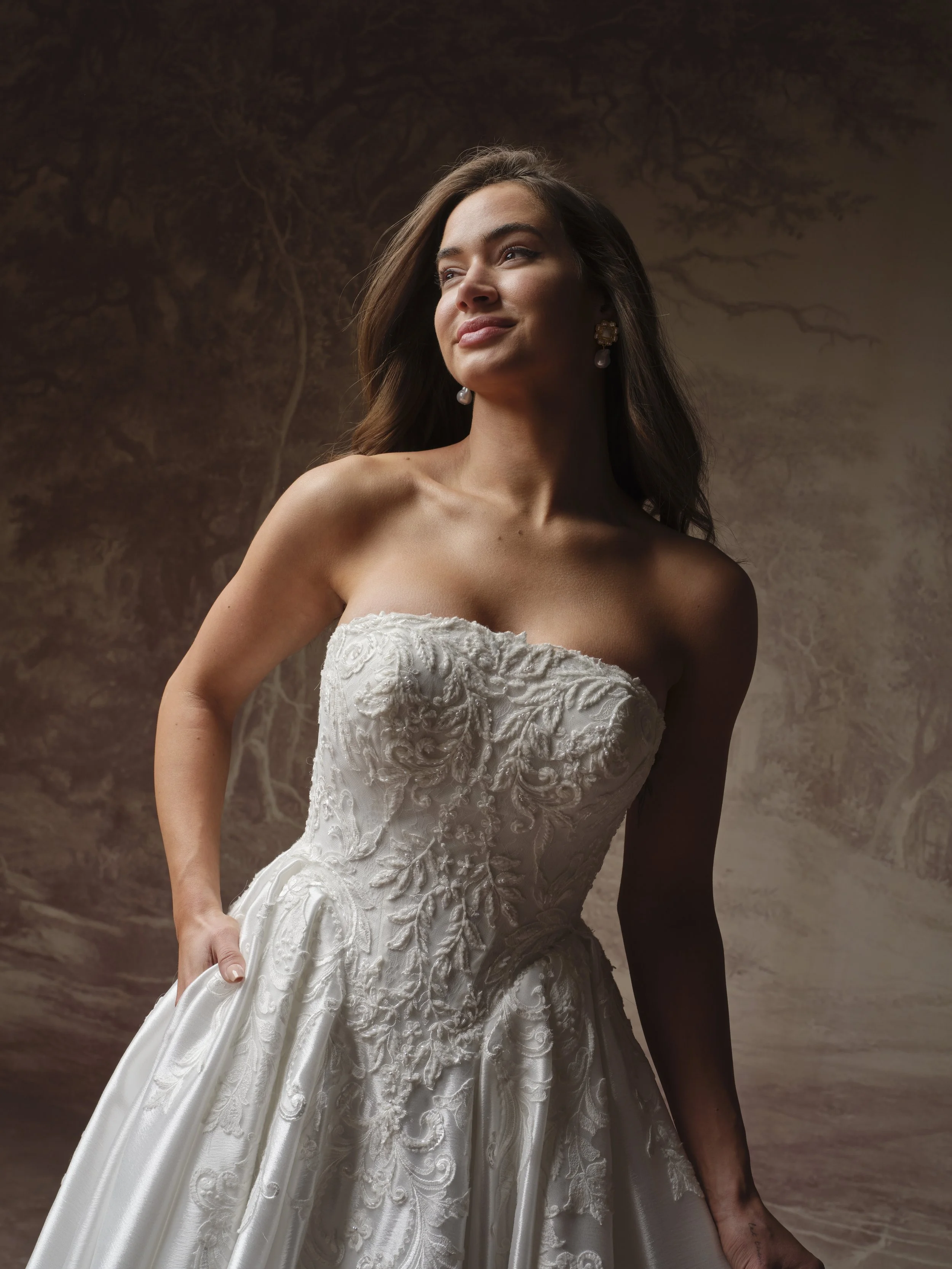Maggie-Sottero-Dahlia-Ballgown-Wedding-Dress-F6MS049A01-Alt51-DW002-uncropped.jpg