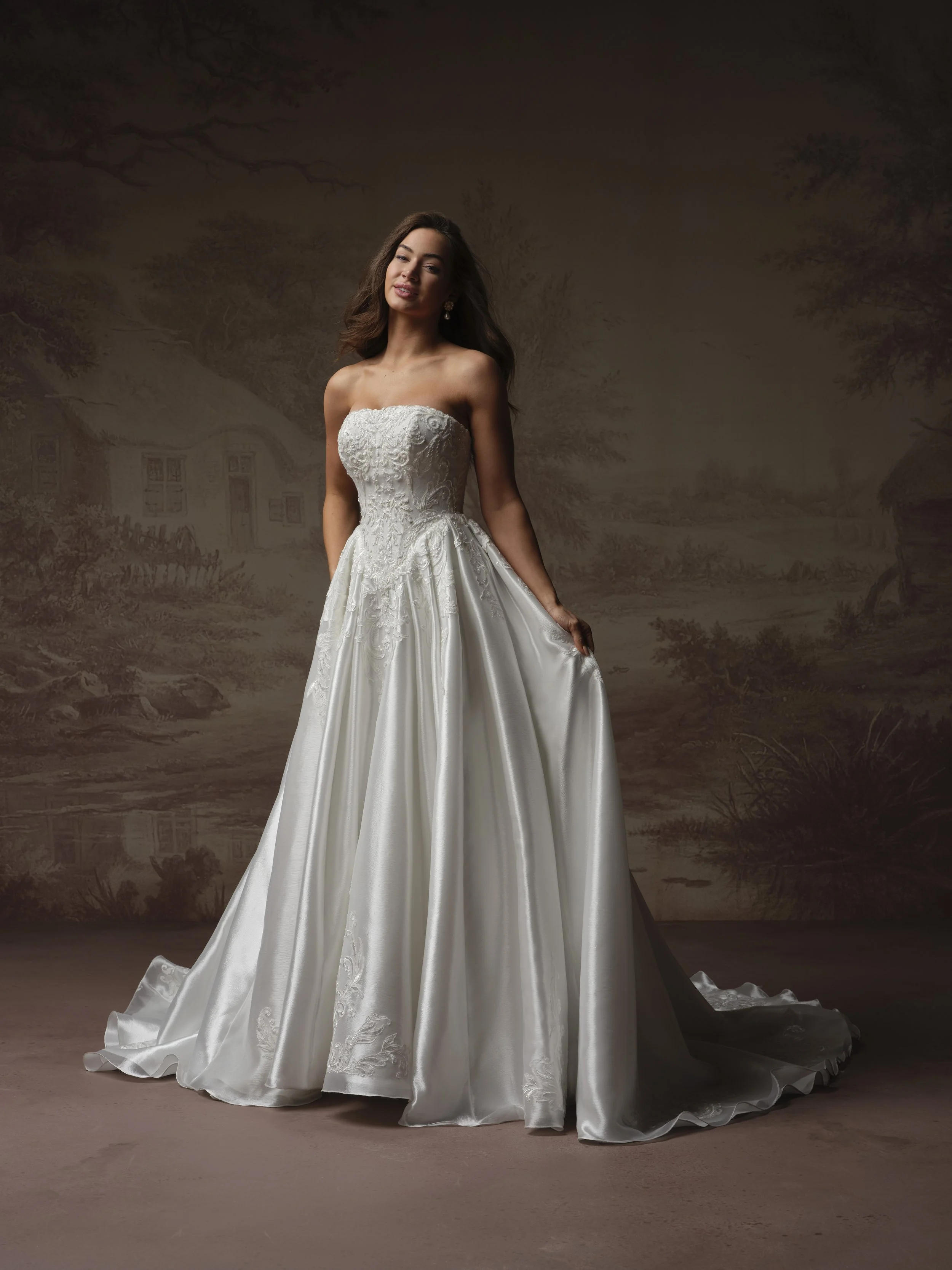 Maggie-Sottero-Dahlia-Ballgown-Wedding-Dress-F6MS049A01-Alt50-DW002-uncropped (1).jpg