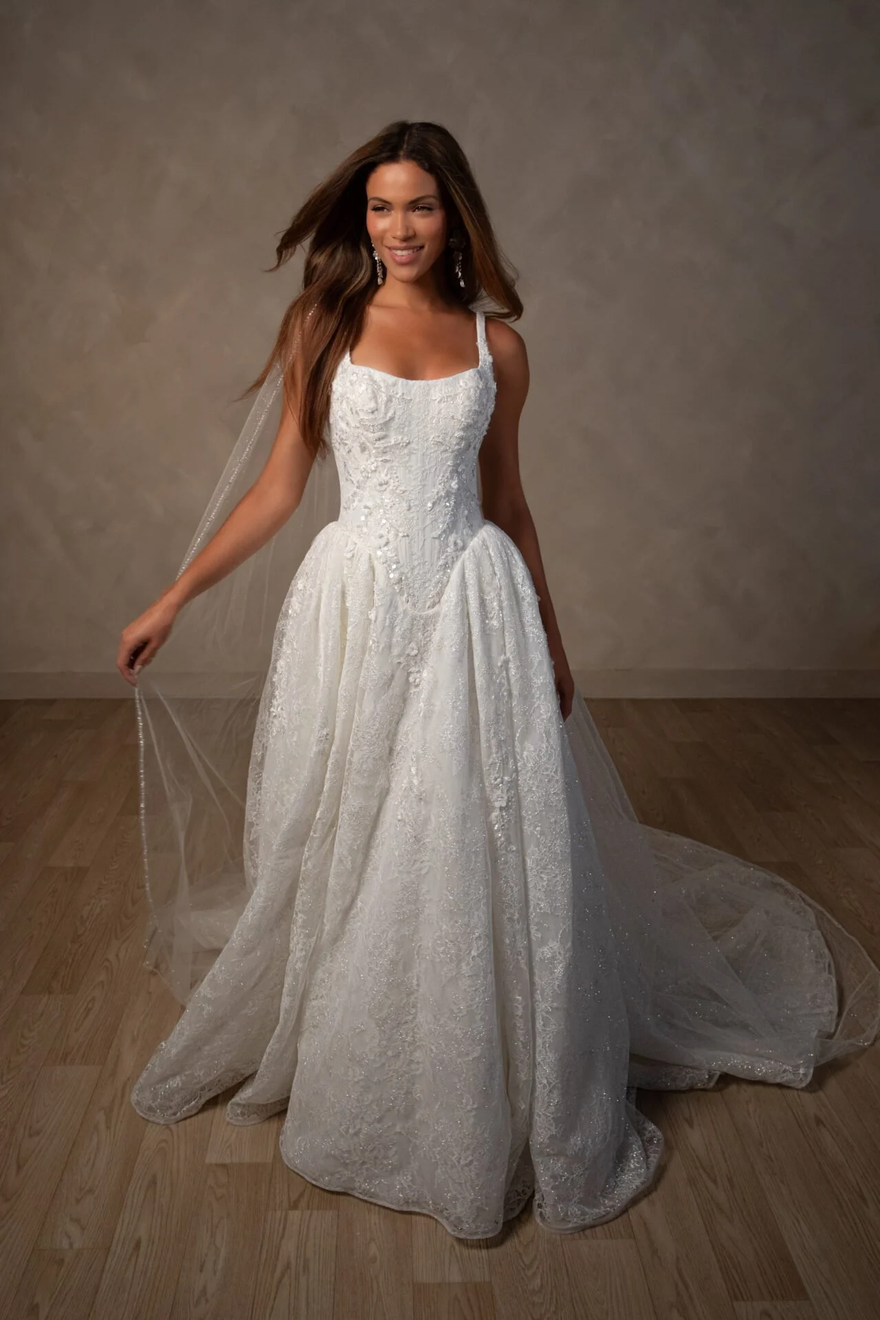 D4634-S26-CAT-ESS-05-1280x1920.jpg