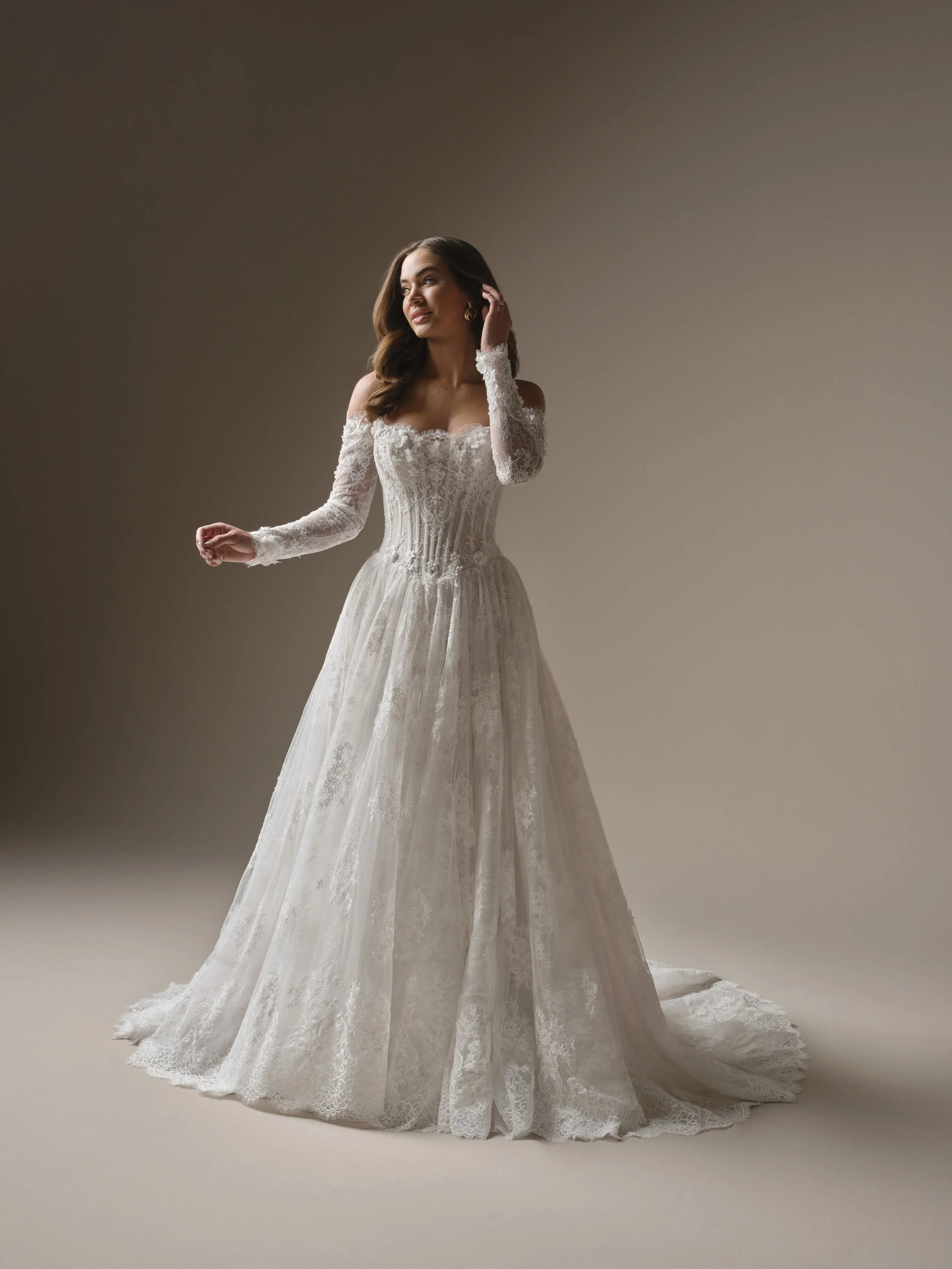 Maggie-Sottero-Kitaro-Ballgown-Wedding-Dress-26MB385A01-Alt51-IV052-uncropped.jpg