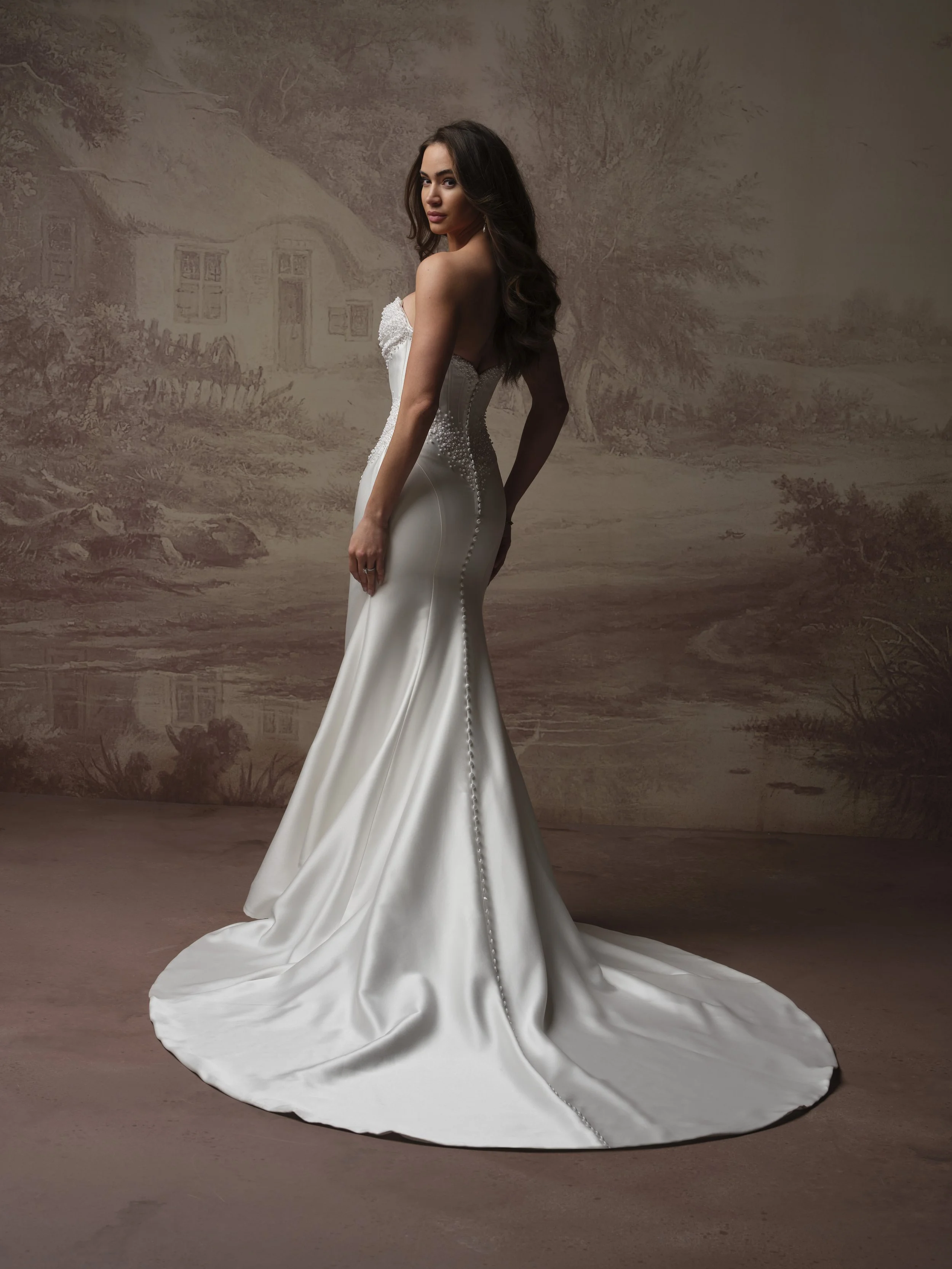 Maggie-Sottero-Melissa-Royale-Fit-and-Flare-Wedding-Dress-F6MS042A01-Alt58-IV002-uncropped.jpg