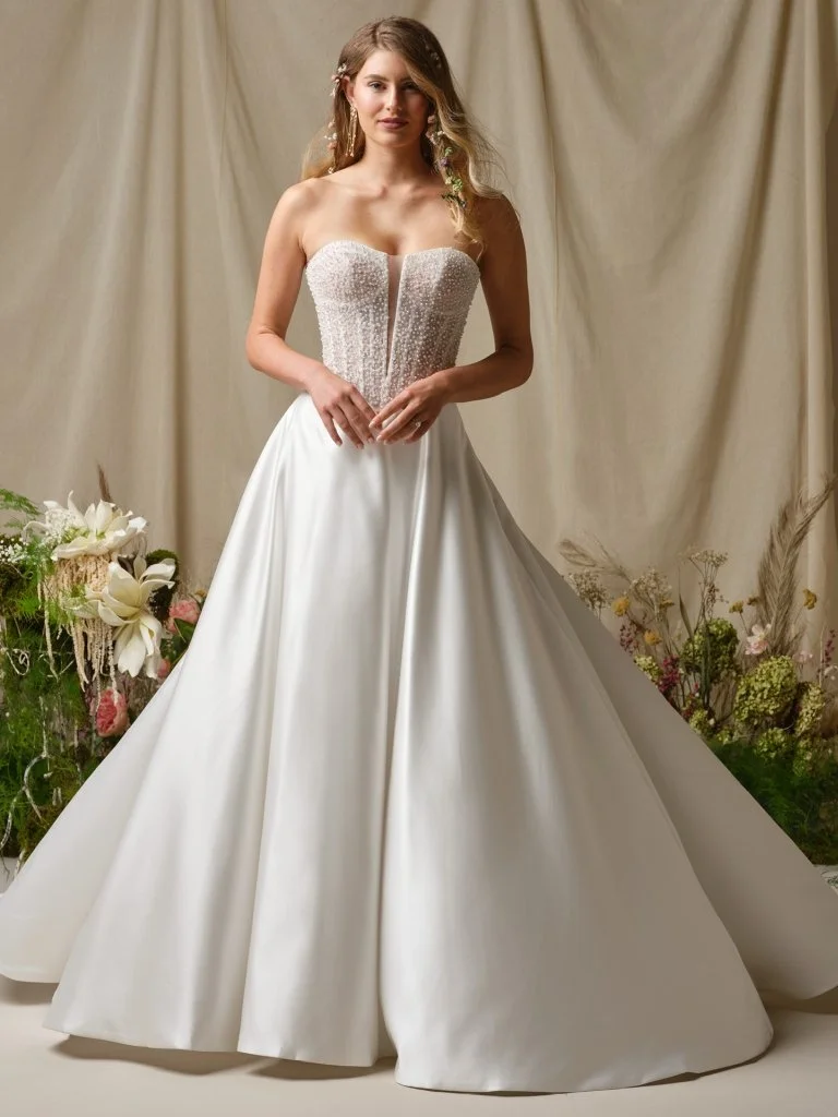 Rebecca-Ingram-Marty-A-line-Wedding-Dress-26RN452A01-Alt52-IV002.jpg