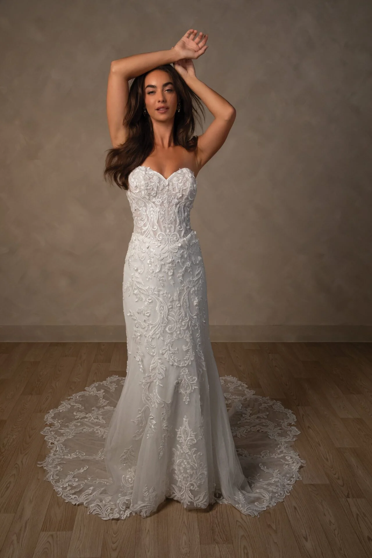 D4625-S26-CAT-ESS-04-1280x1920.jpg