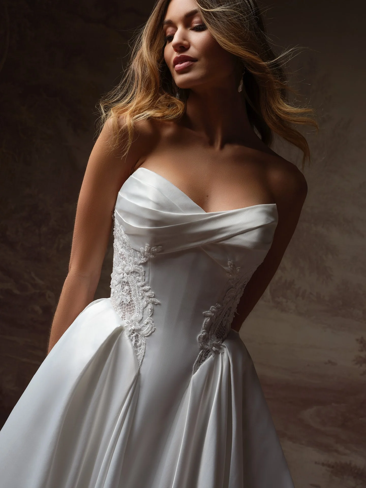 Rebecca-Ingram-Gigi-Ballgown-Wedding-Dress-F6RB120A01-Alt51-IV002.jpg
