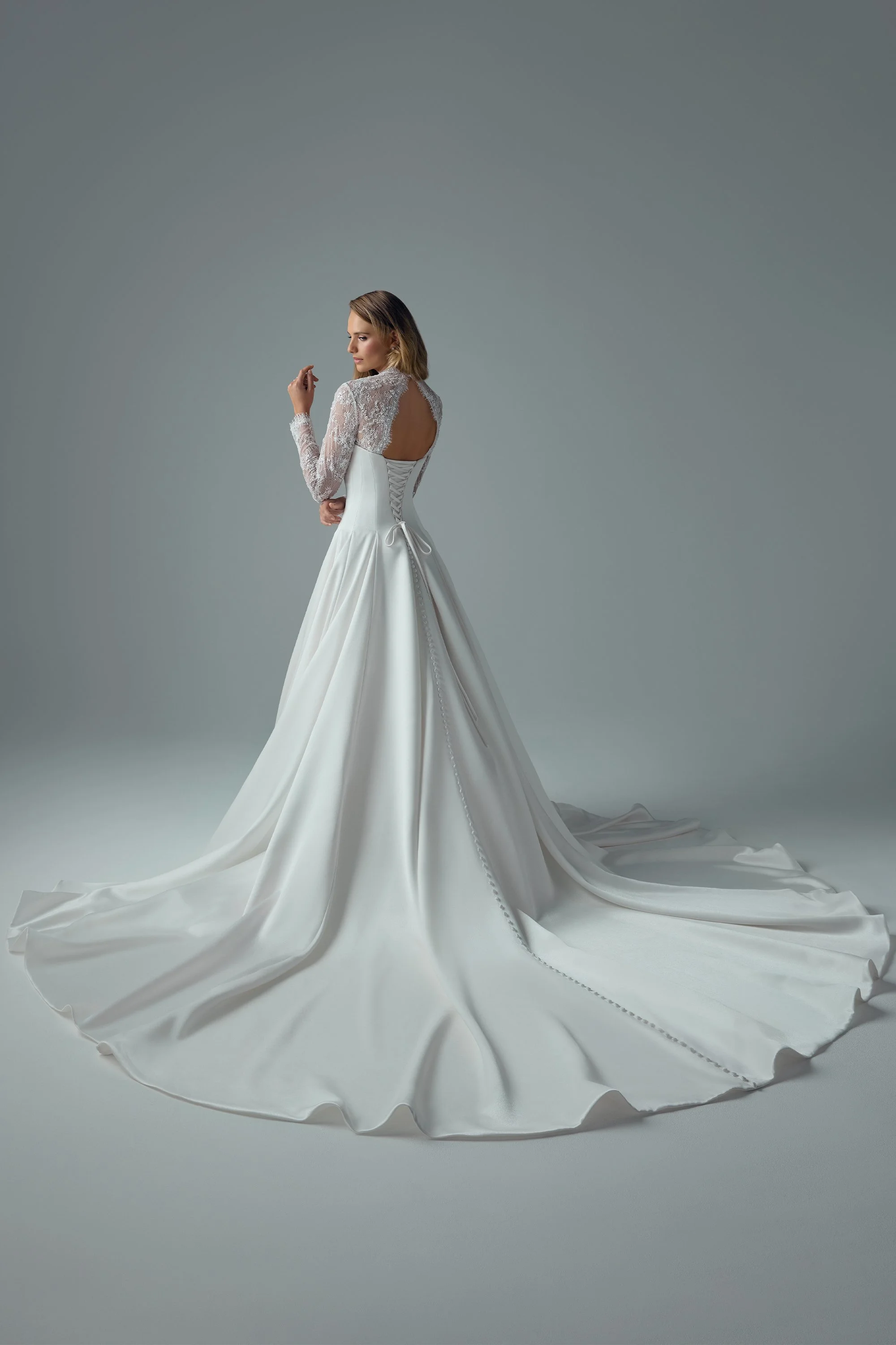 ST670-ivory-d.jpg