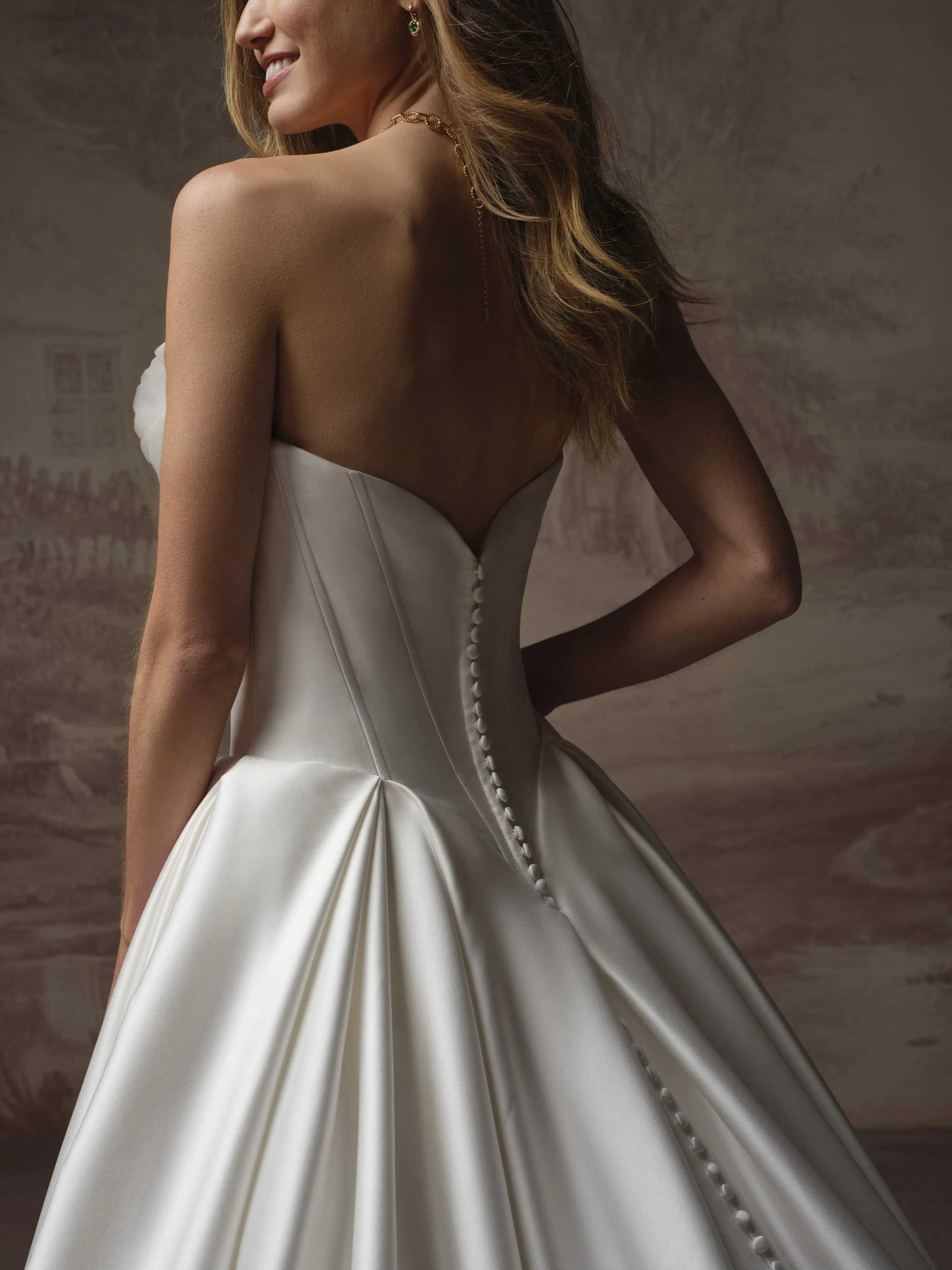 Maggie-Sottero-Fiorita-Ballgown-Wedding-Dress-F6MS207A01-Alt56-IV002-uncropped.jpg