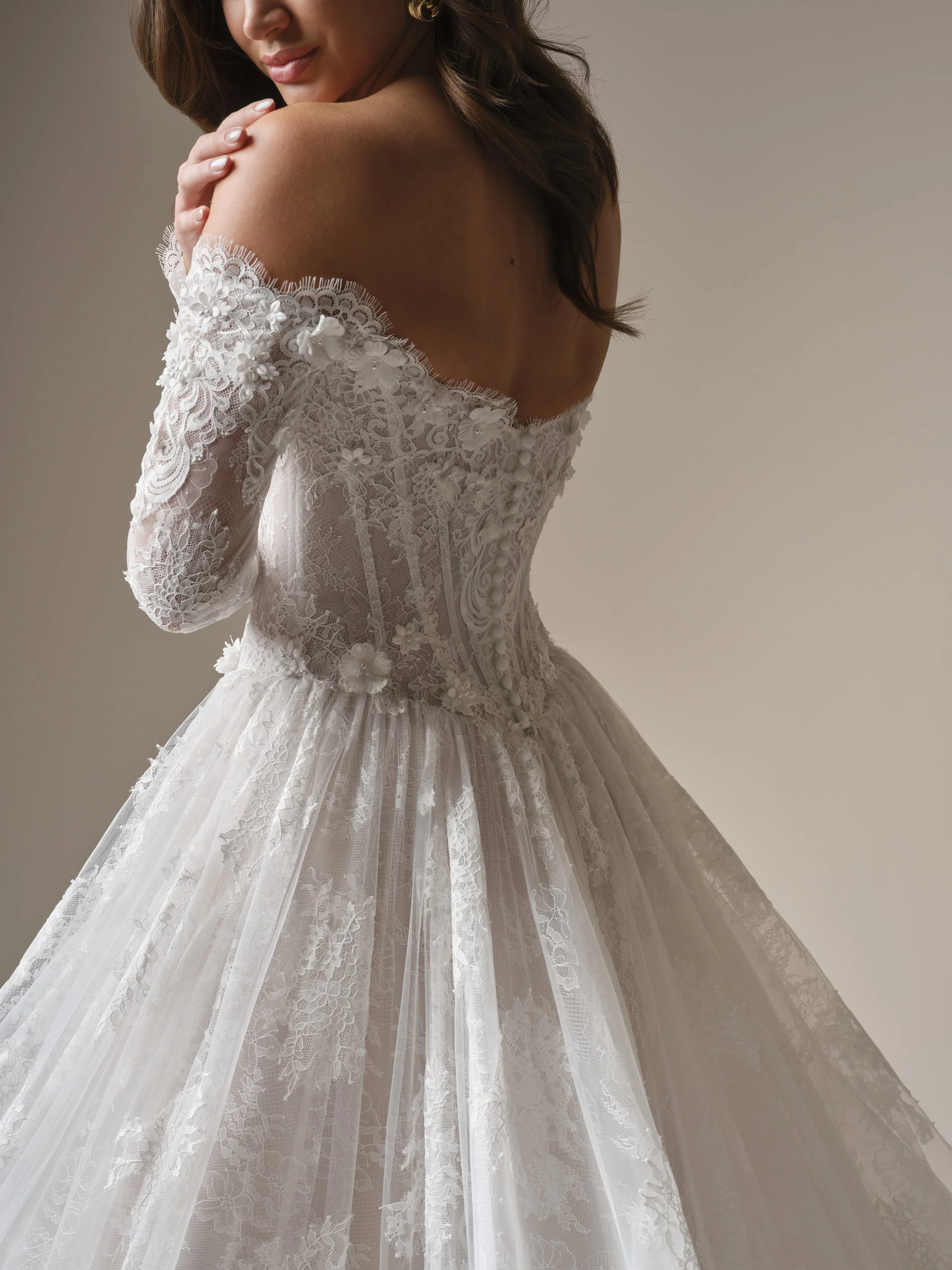 Maggie-Sottero-Kitaro-Ballgown-Wedding-Dress-26MB385A01-Alt53-IV052-uncropped.jpg