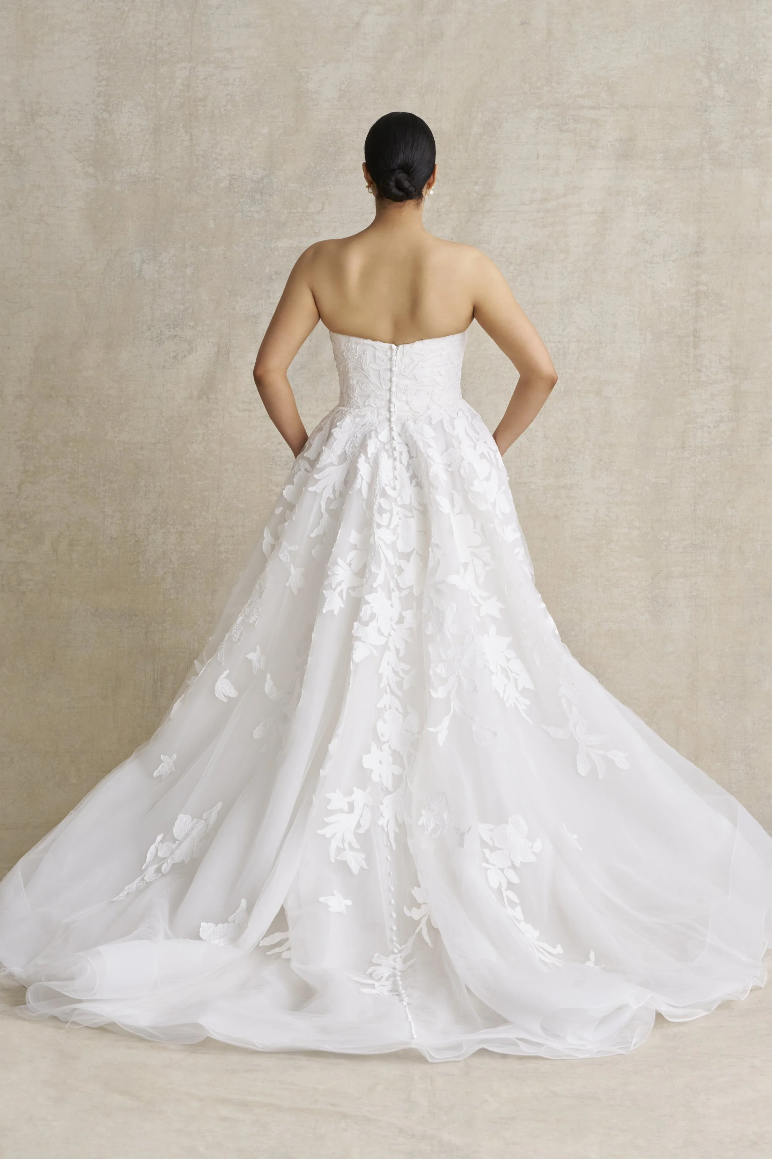 MJ1294L-Ivory-Studio-03.jpeg