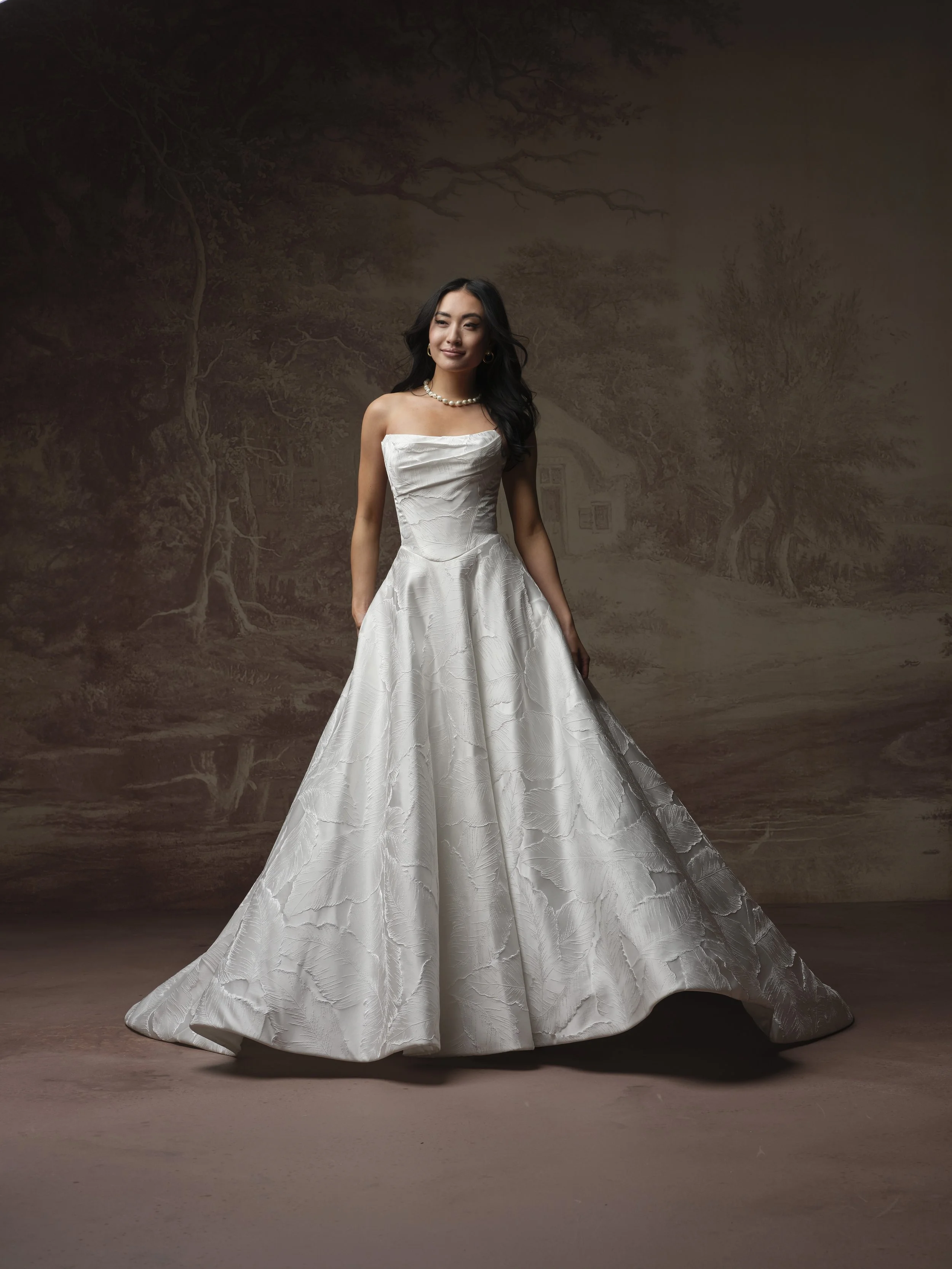 Maggie-Sottero-Morganna-A-line-Wedding-Dress-F6MK125A01-Alt50-IV002-uncropped.jpg