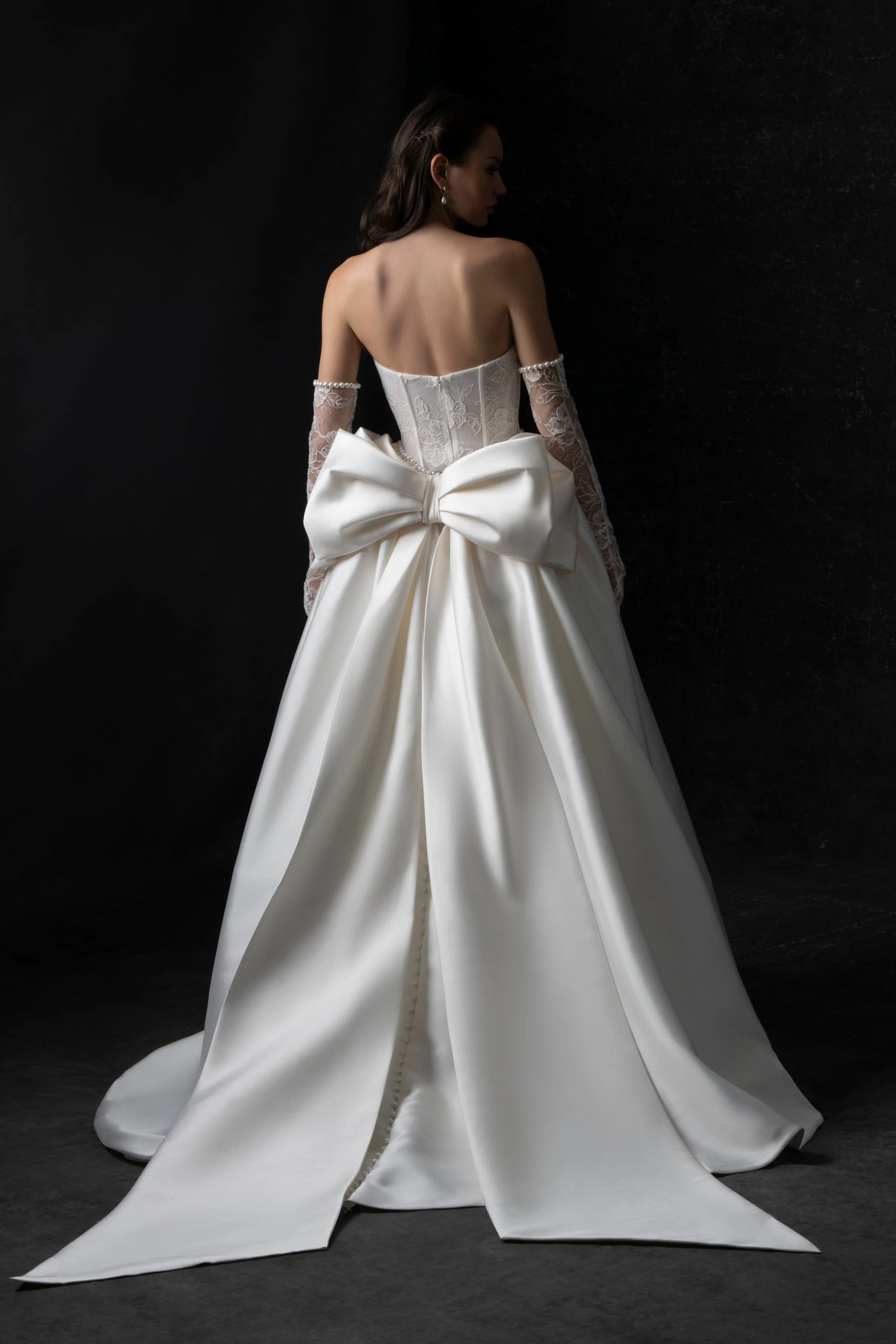 Allure Couture Bow Back