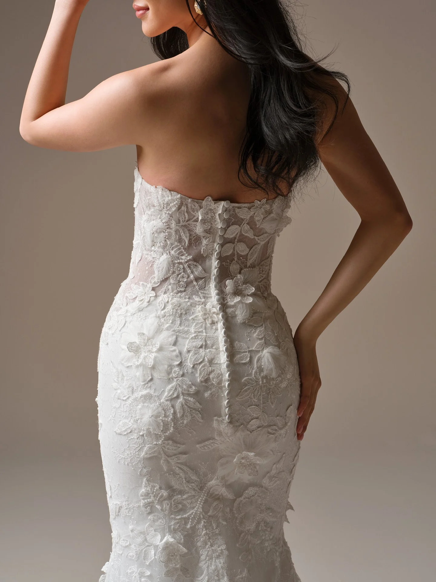 Maggie-Sottero-Laurie-Fit-and-Flare-Wedding-Dress-26MK428A01-Alt60-IV001.jpg