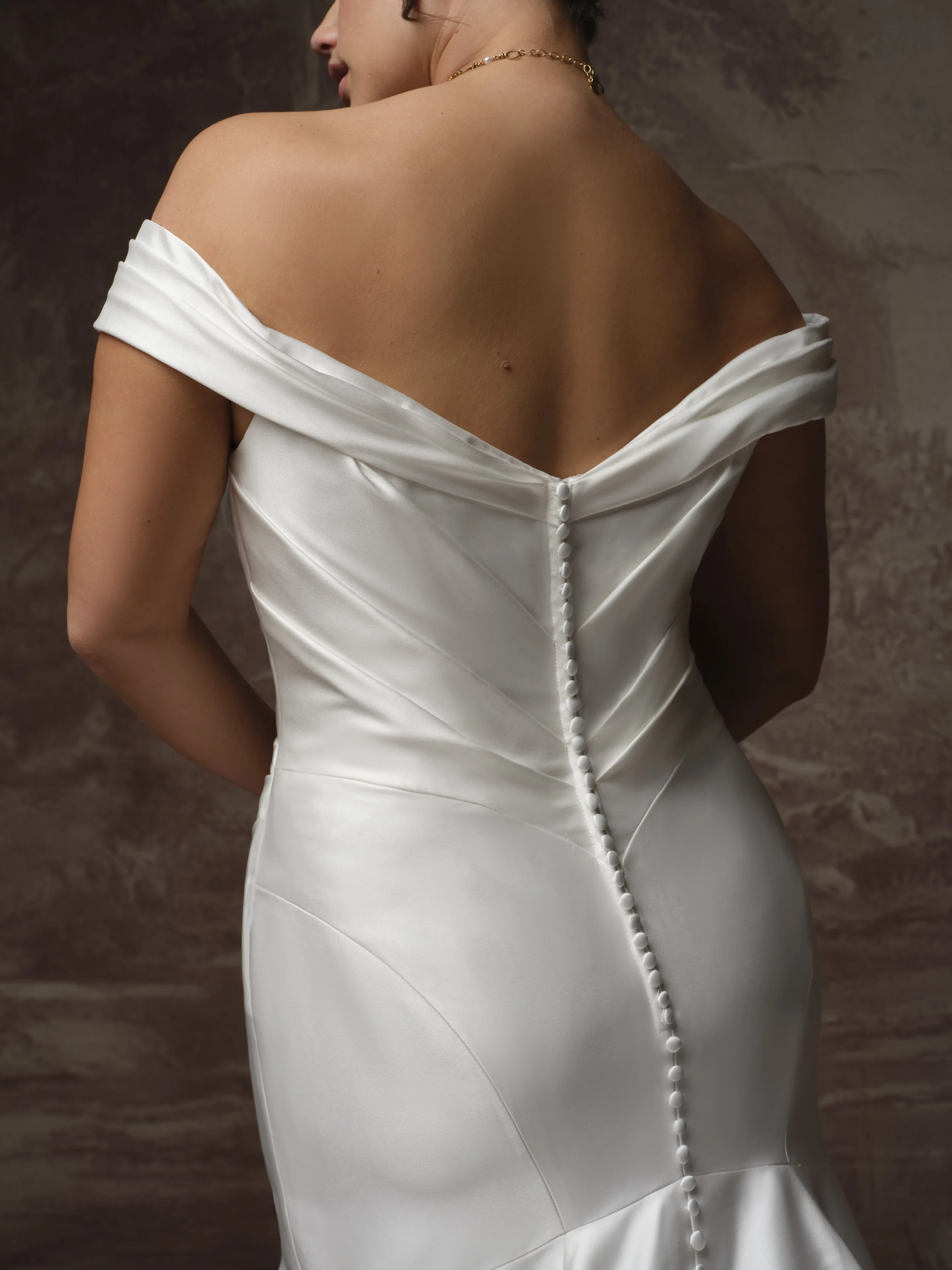 Sottero-and-Midgley-Recine-Fit-and-Flare-Wedding-Dress-F6SS084A01-Alt43-IV002-Curve-uncropped.jpg