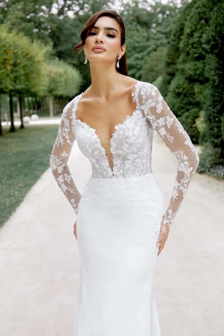 Justin Alexander Lace Land Sleeve